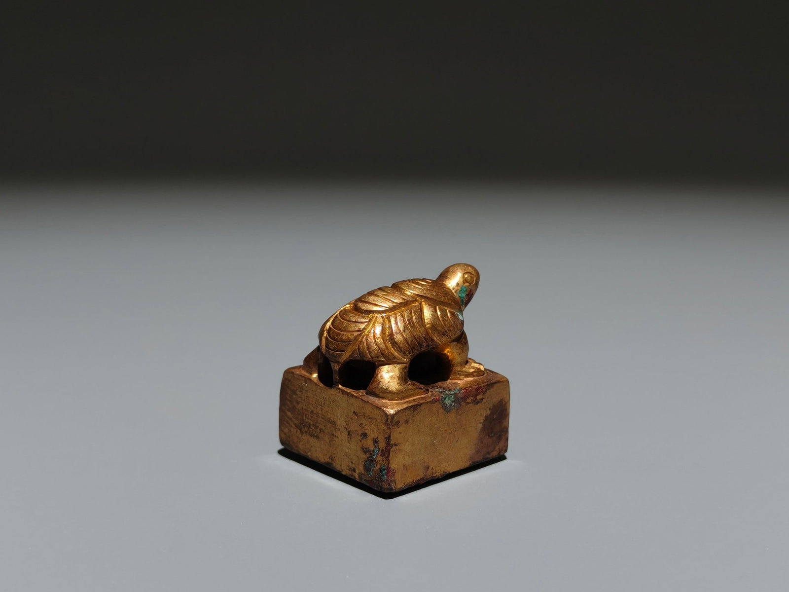 A Exquisite Gilt Bronze Turtle Seal - 6