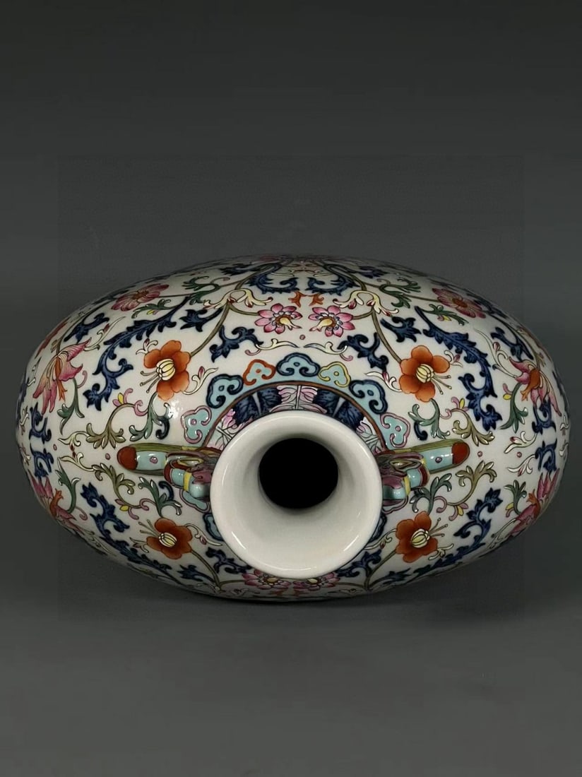 A Exquisite Wucai Lotus Pattern Vase - 7