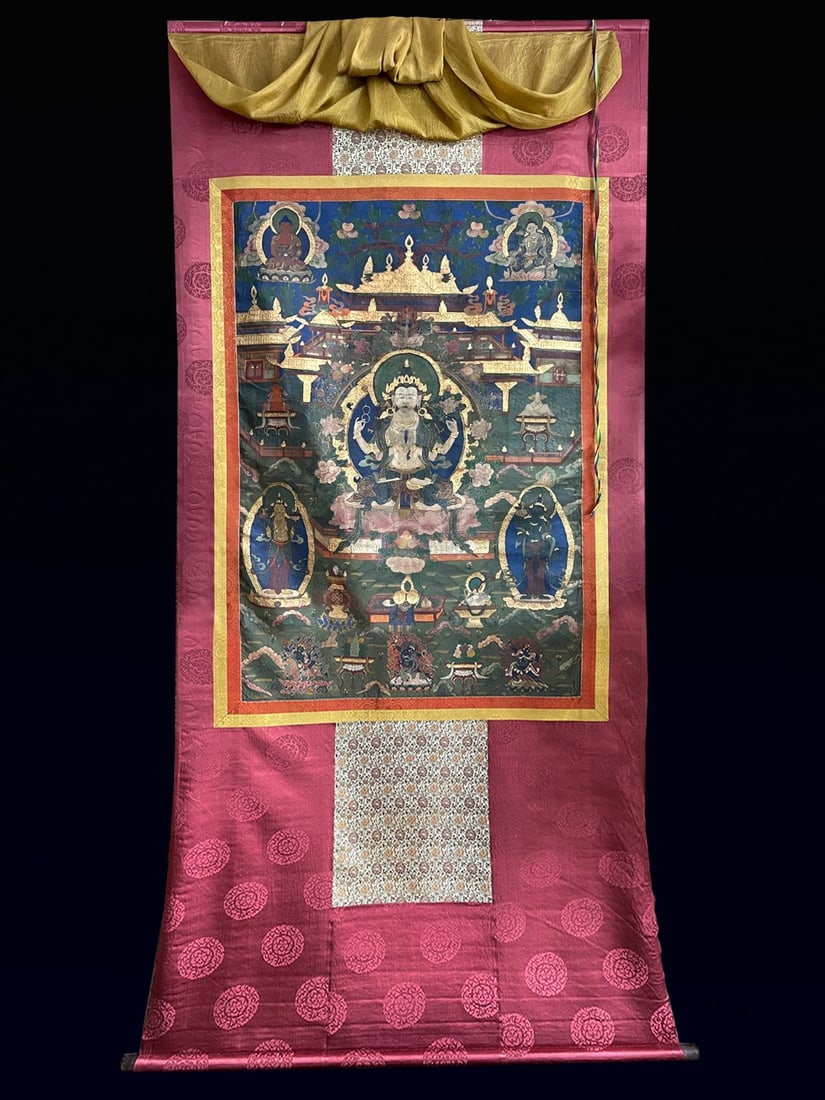 A Exquisite Four-arms Avalokitesvara Thangka: A Exquisite Four-arms Avalokitesvara Thangka,Qing Dynasty, China,Size:94.9inx46.5in 四臂观音唐卡,中国清代
