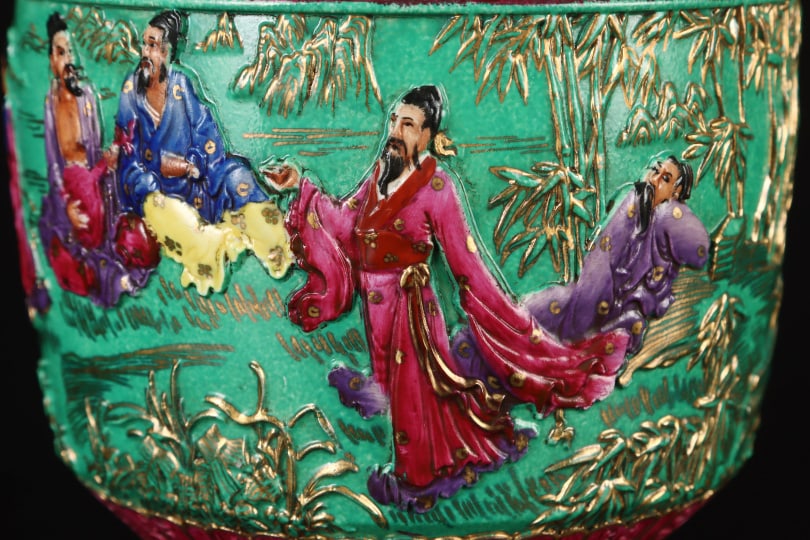A Exquisite Ruby Red-Glazed Painted Gold Figures Pattern Jar - 6