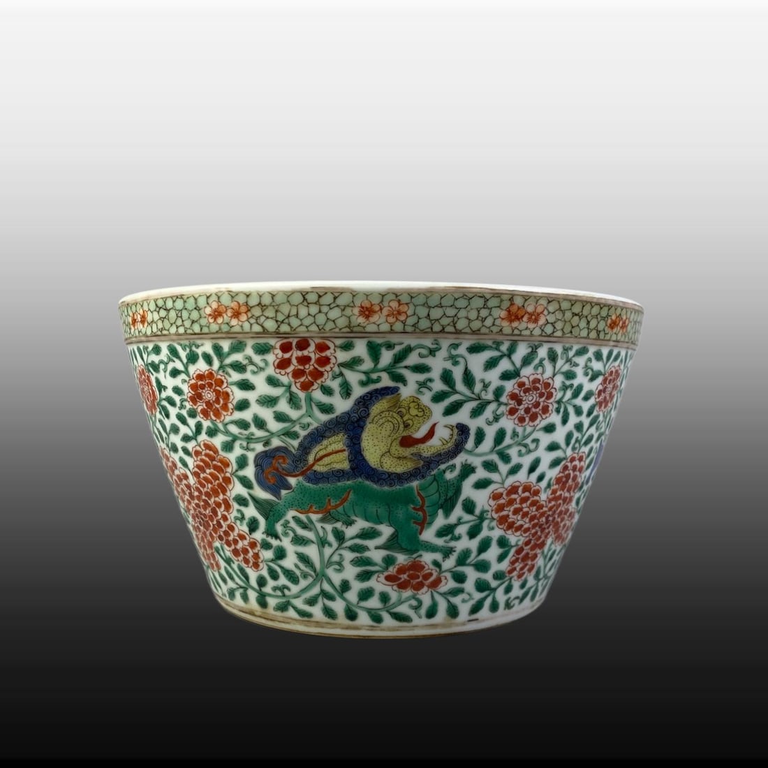Wucai Lion Pattern Vat - 4