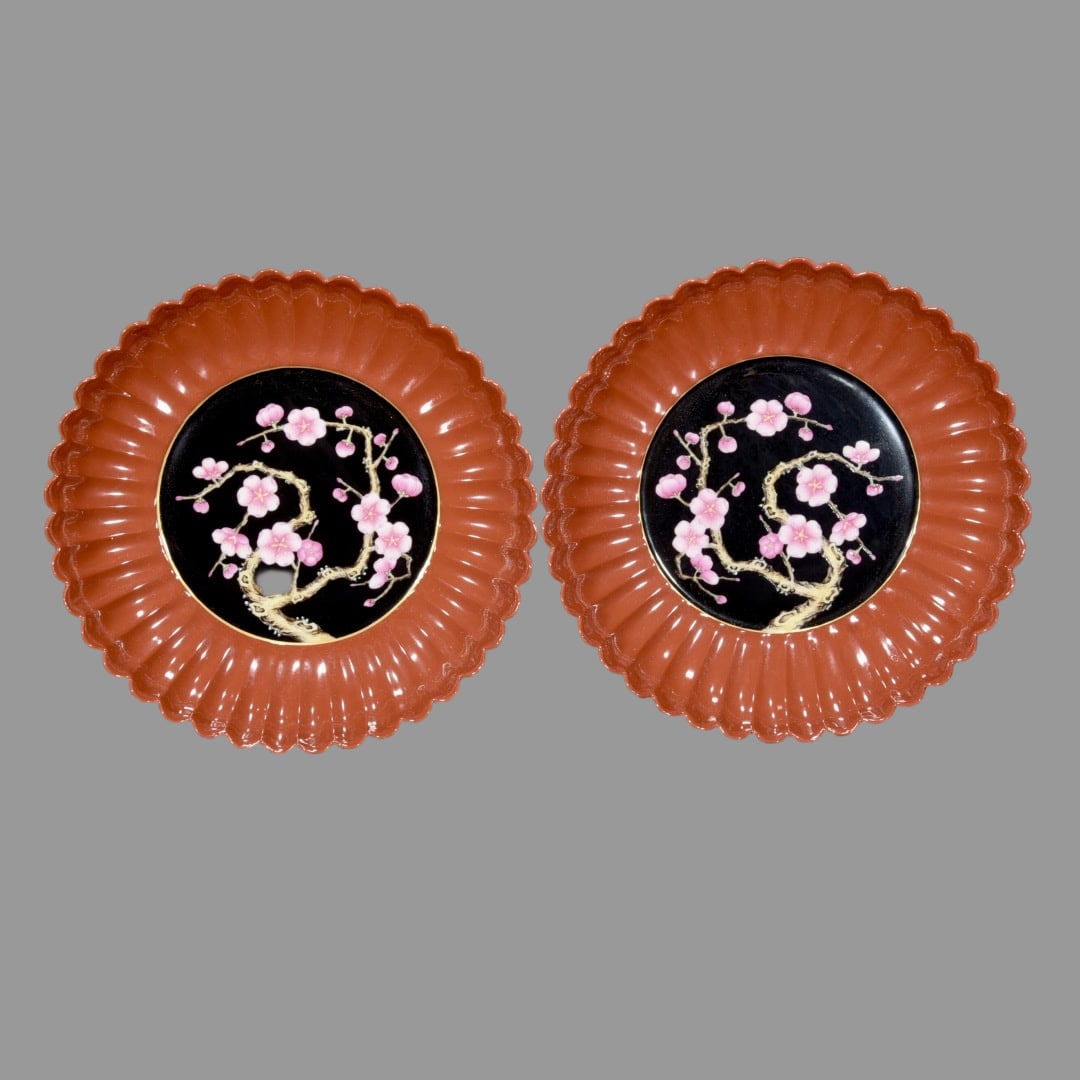 A pair of Exquisite Coral Red Glazed Plum flower Pattern Plate: A pair of Exquisite Coral Red Glazed Plum flower Pattern Plate,Qing Dynasty, China,Size:1.4inx6.7in