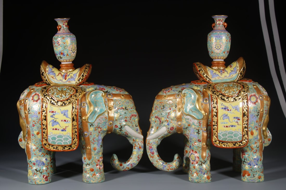 A pair of Exquisite Enamel Elephant Ornament: A pair of Exquisite Enamel Elephant Ornament,Qing Dynasty, China,Qianlong Four-character Mark,Size:15.4inx11.4in