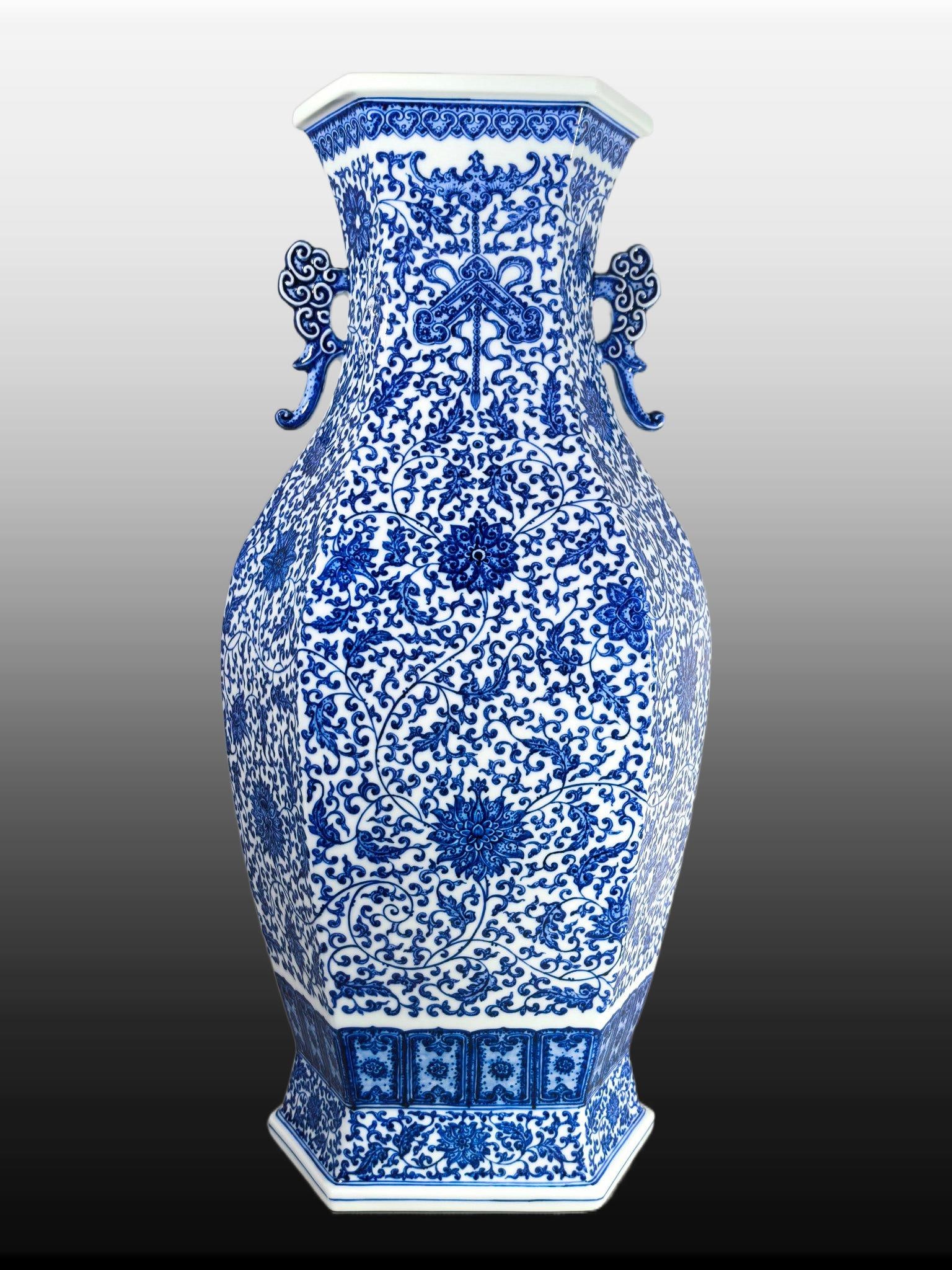 A Exquisite Blue and White Lotus Pattern Double-Ears Vase (1 of 9)
