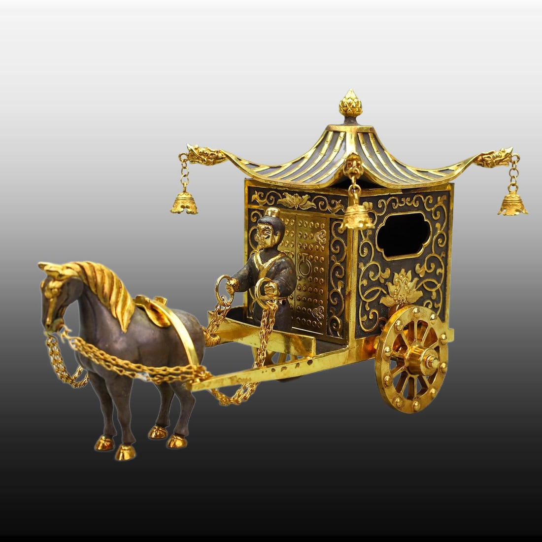 A Exquisite Gilt Bronze Carriage - 2