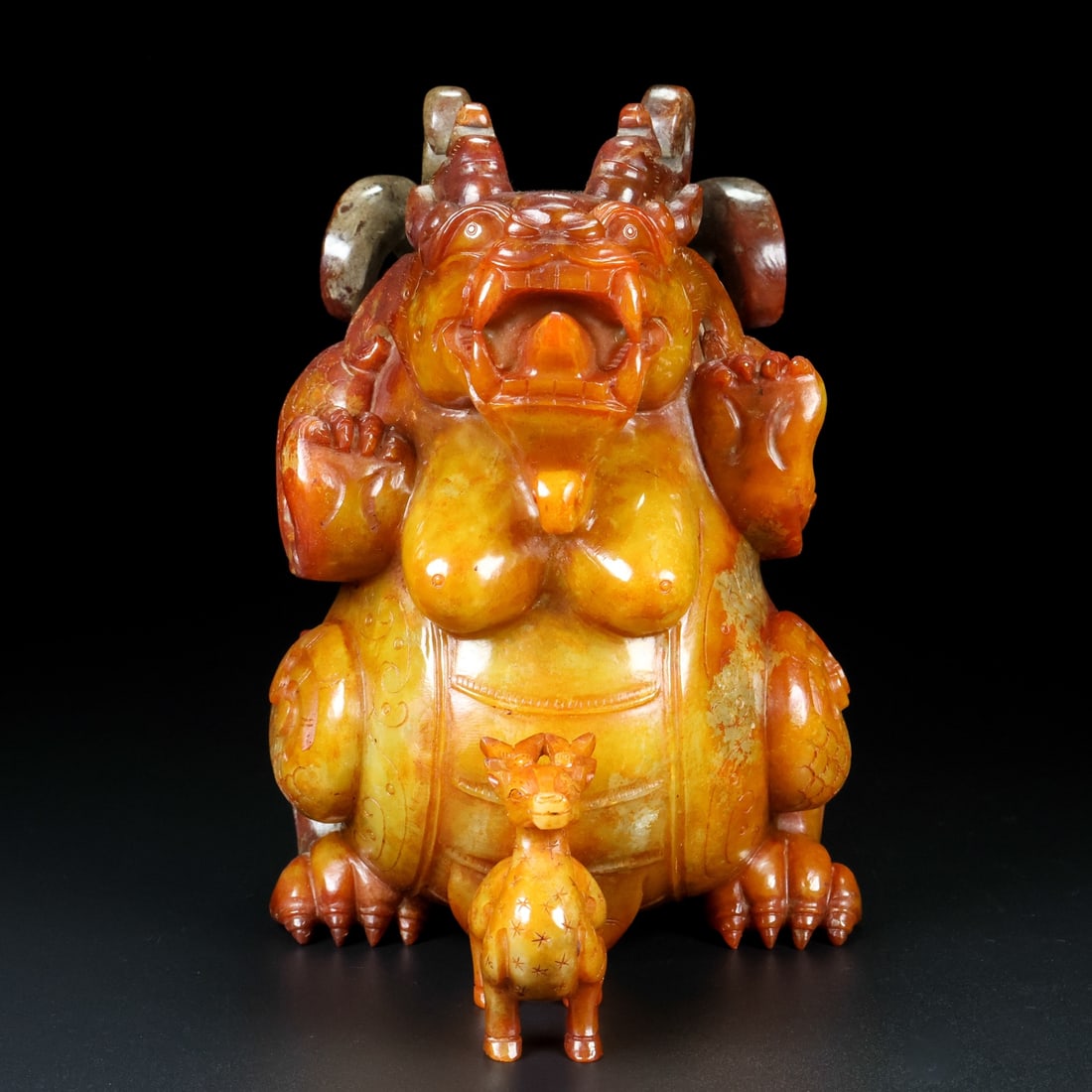 A Exquisite Hotan Jade Bear Ornament: A Exquisite Hotan Jade Bear Ornament,Han Dynasty, China,Size:5.9inx4.5inx6.3in,Weight:2408g 和田玉熊摆件,中国汉代