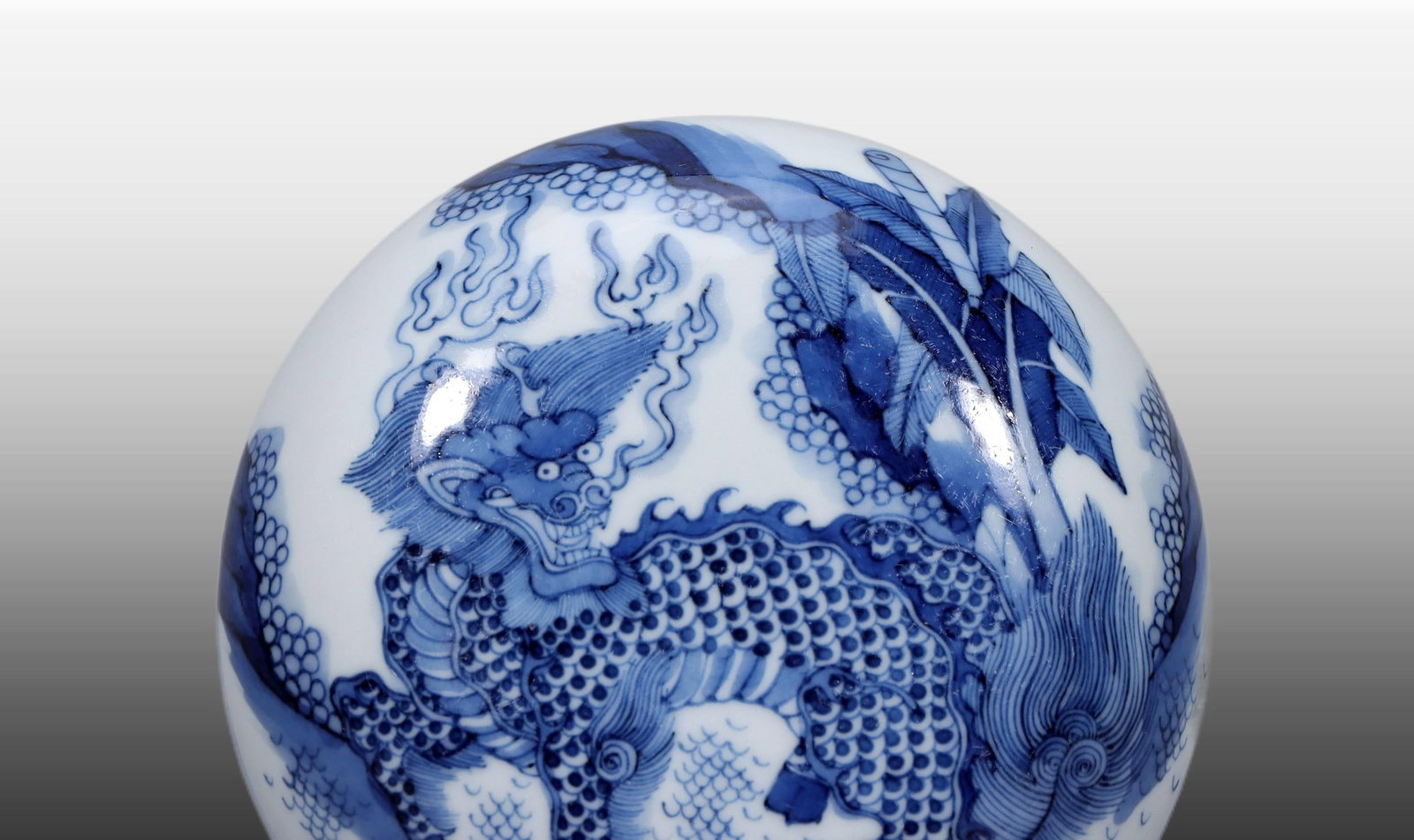 A Exquisite Blue and White Kylin Pattern Box - 5