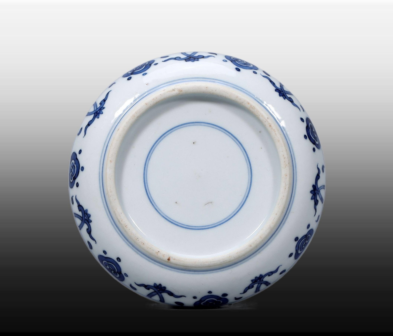 A Exquisite Blue and White Kylin Pattern Box - 9