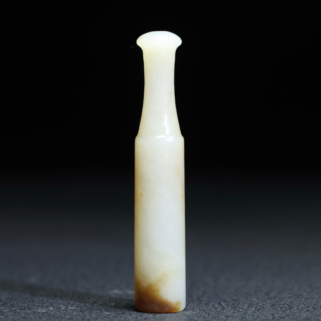 A Exquisite Hotan Jade Cigarette Holder - 3