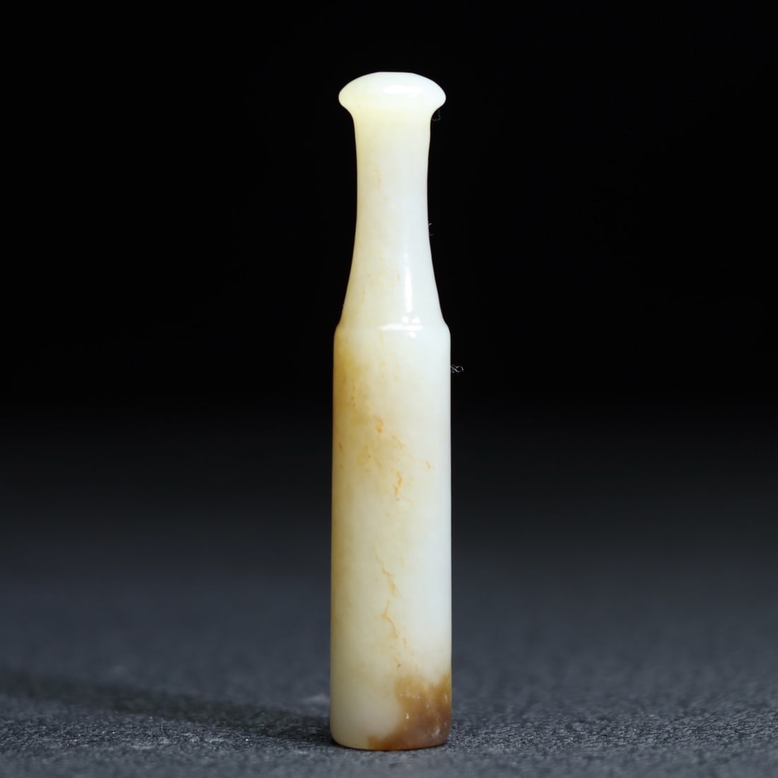 A Exquisite Hotan Jade Cigarette Holder - 4