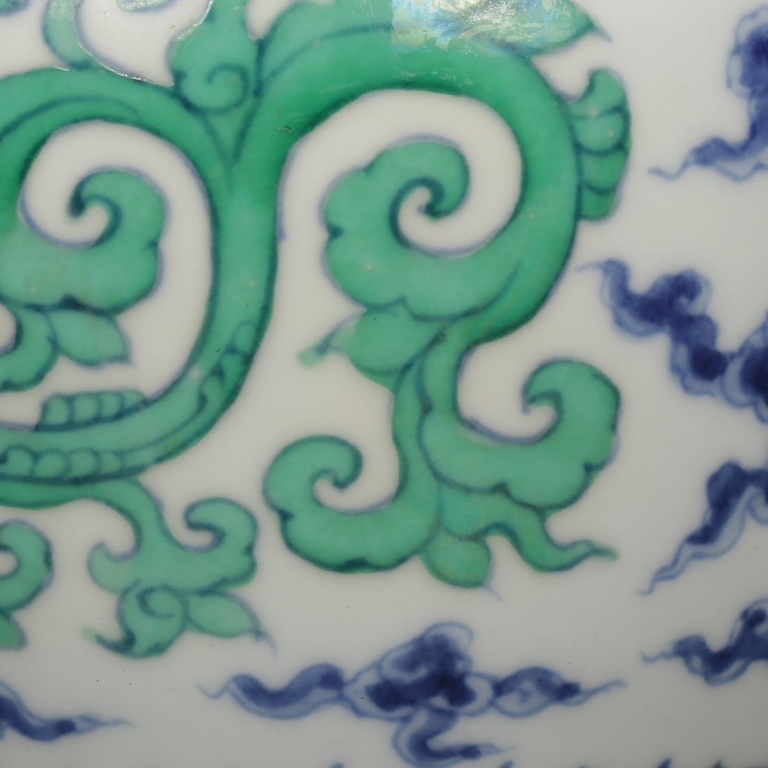 A Exquisite Doucai Dragon Pattern Jar - 6