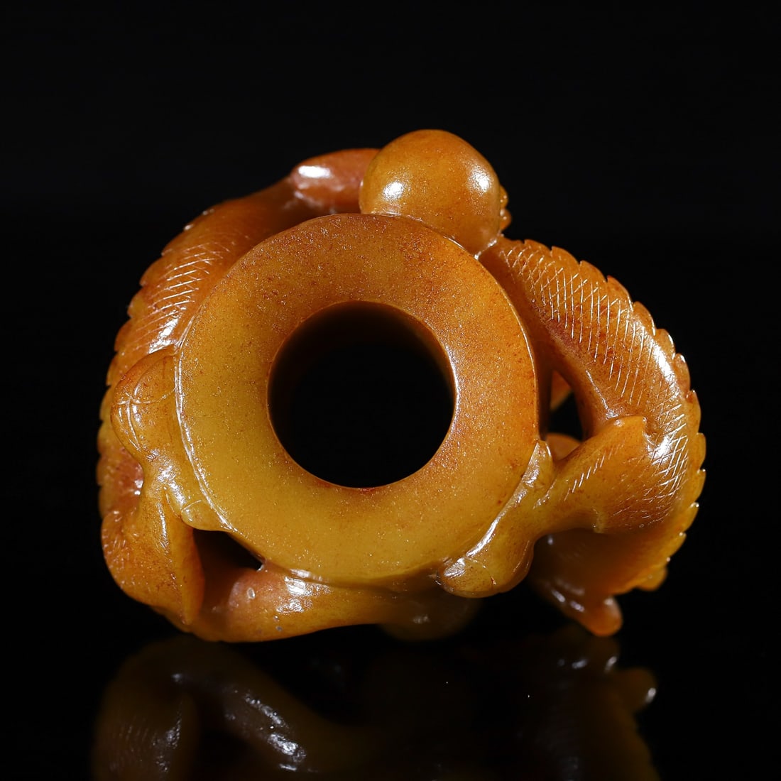 A Exquisite Hotan Jade Dragon Thumb Ring - 9