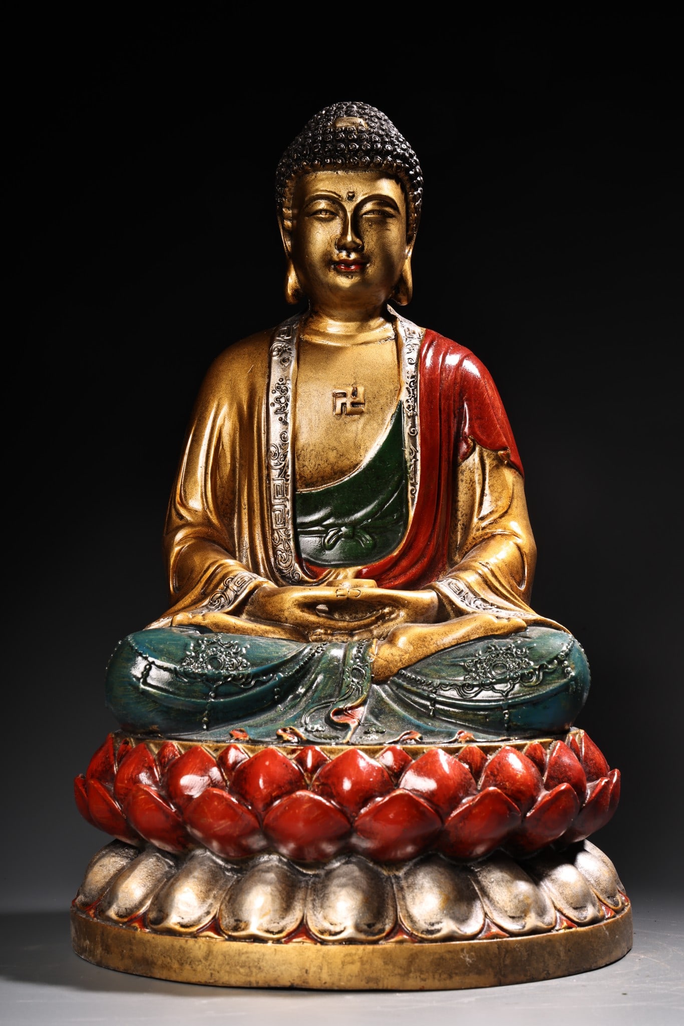 A Exquisite Coppery Painted Gold Buddha statue Ornament: A Exquisite Coppery Painted Gold Buddha statue Ornament,Ming Dynasty, China,Size:12.2inx7.5in ,Weight:3500g 铜描金佛像摆件,中国明代