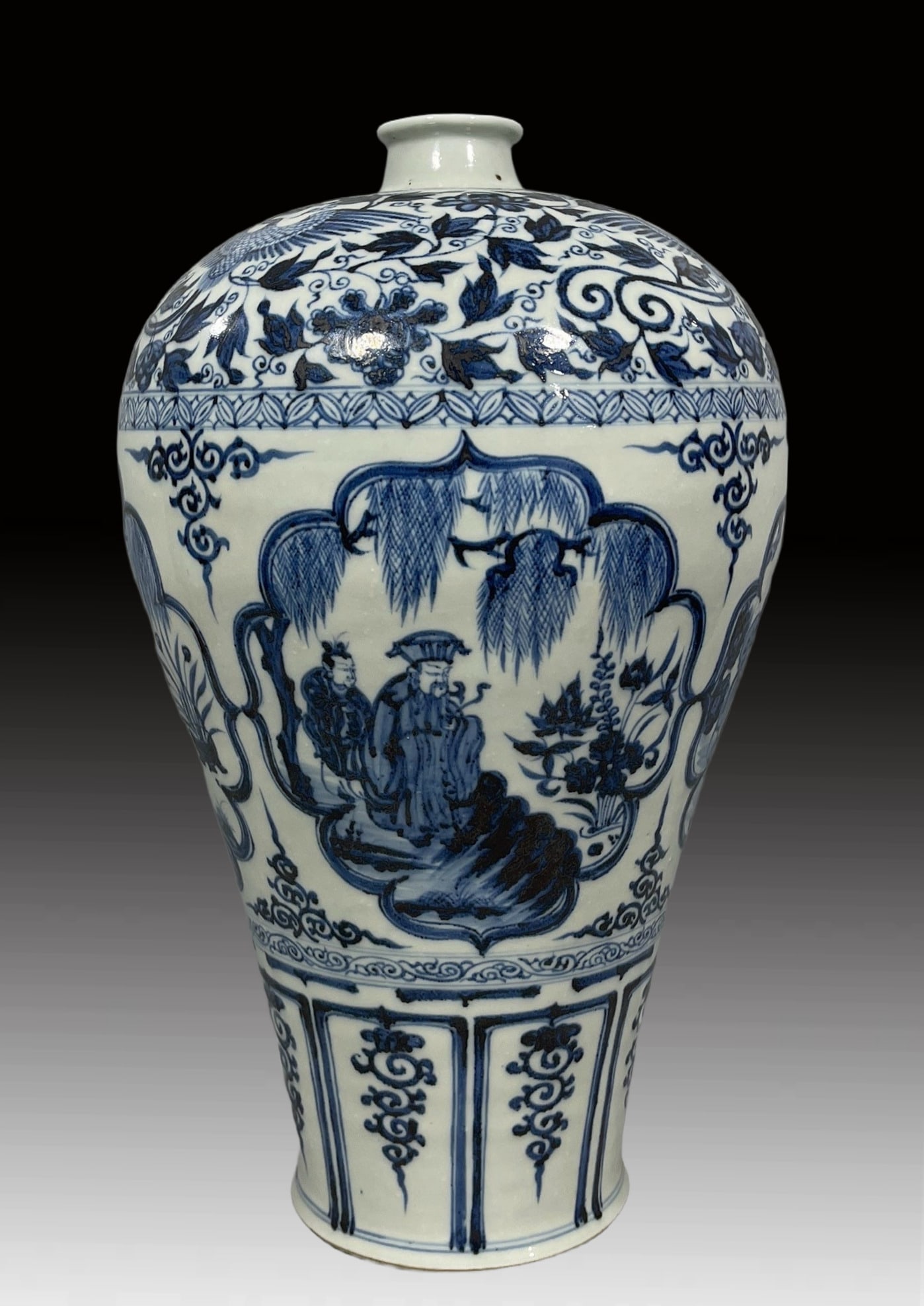 A Exquisite Blue and White Figures Pattern Vase: A Exquisite Blue and White Figures Pattern Vase,Yuan Dynasty, China,Size:17.3inx10.2in 青花人物纹瓶,中国元代