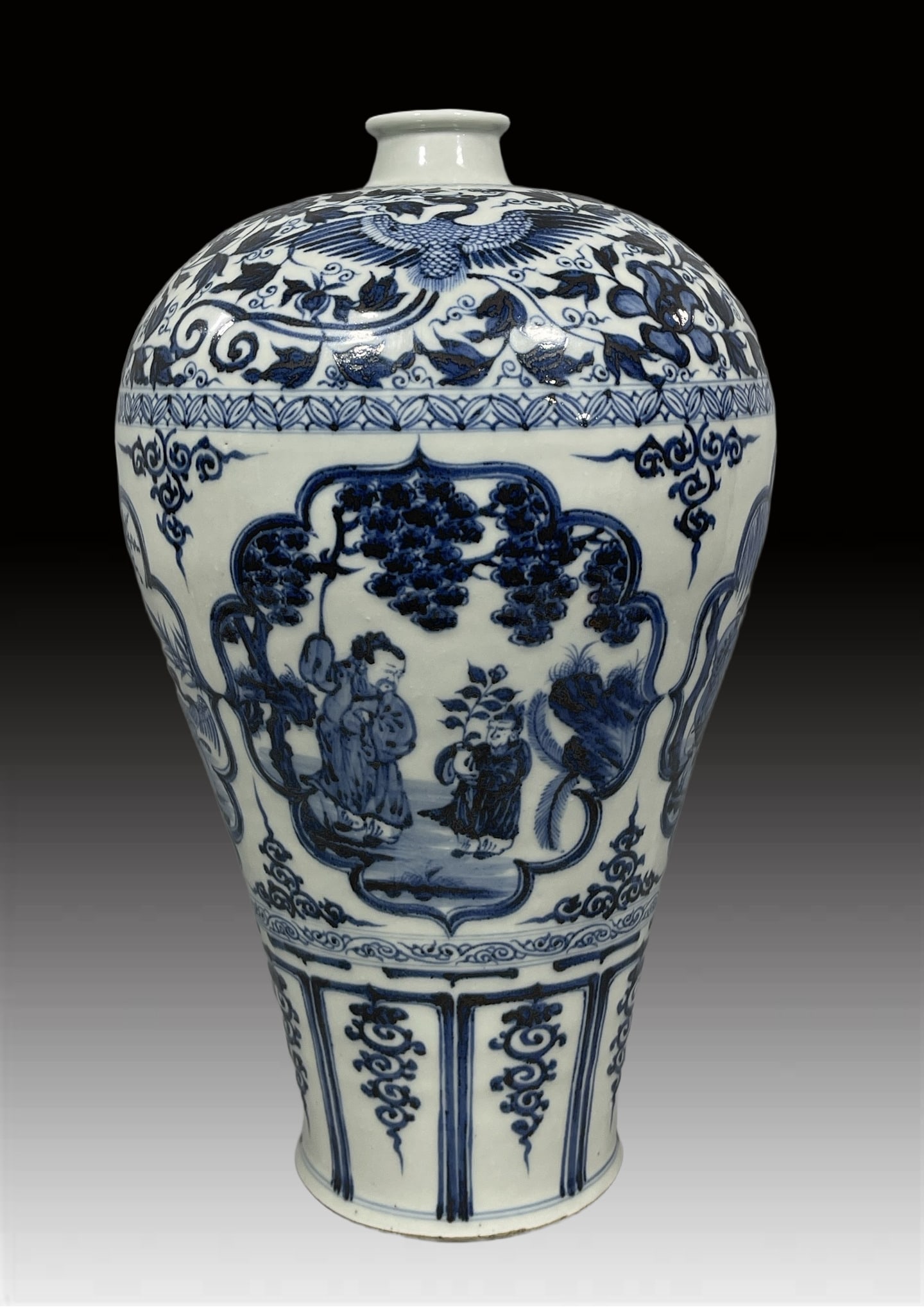 A Exquisite Blue and White Figures Pattern Vase - 3