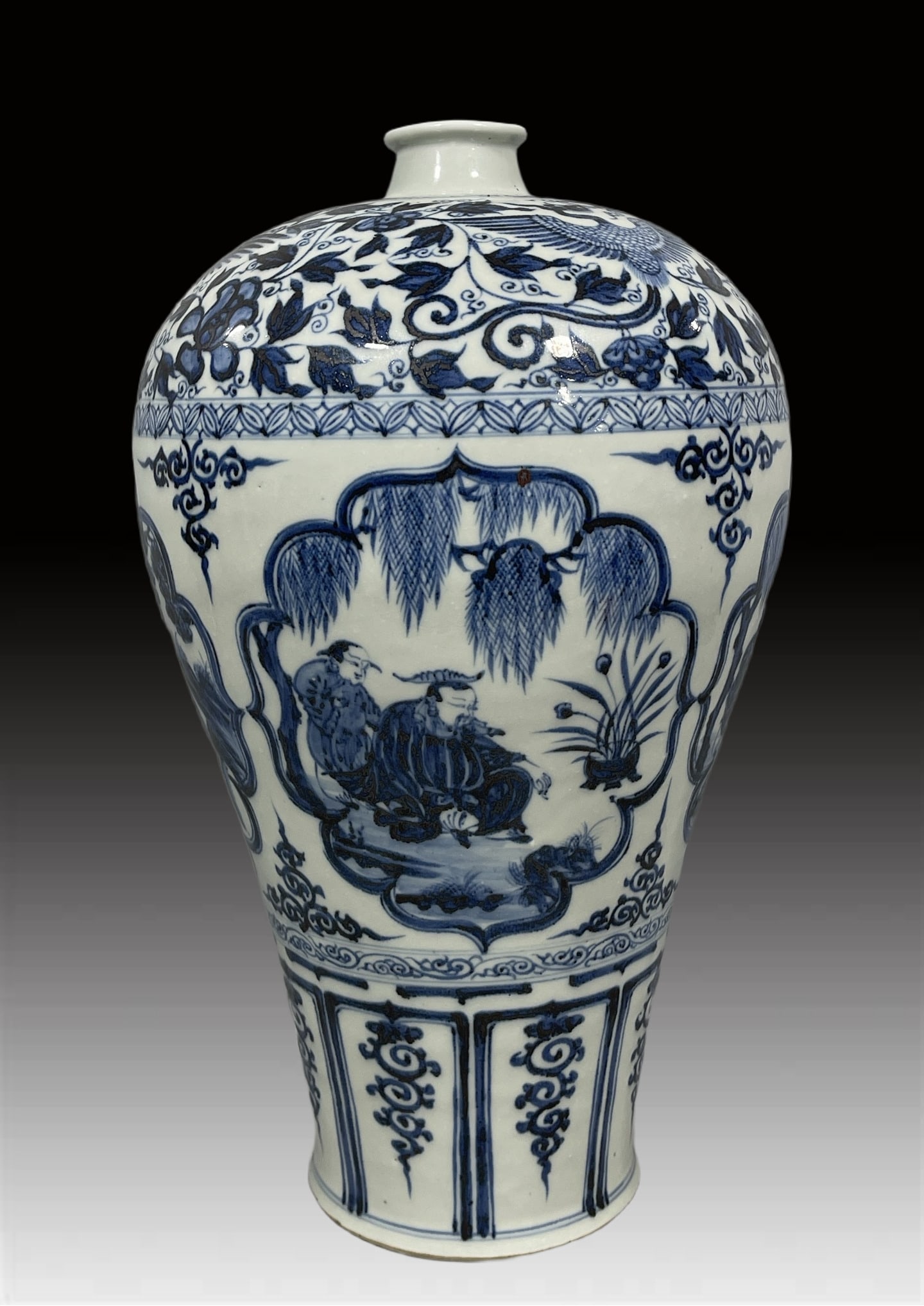 A Exquisite Blue and White Figures Pattern Vase - 4