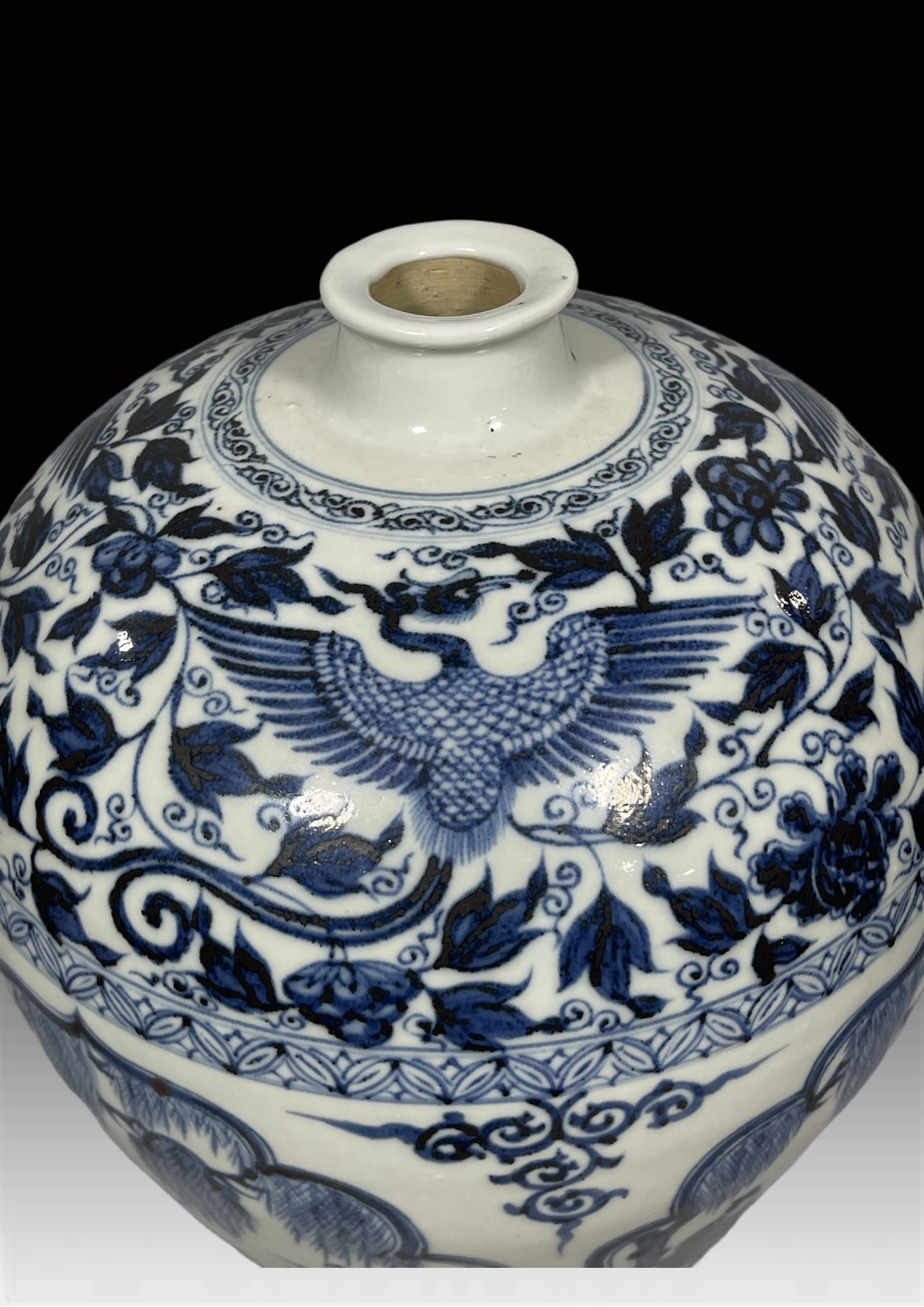 A Exquisite Blue and White Figures Pattern Vase - 5