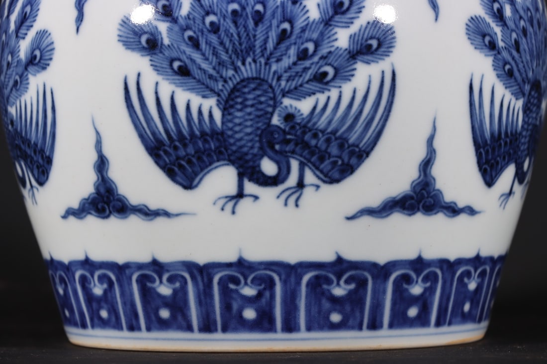 A Exquisite Blue and White Phoenix Pattern Jar - 5