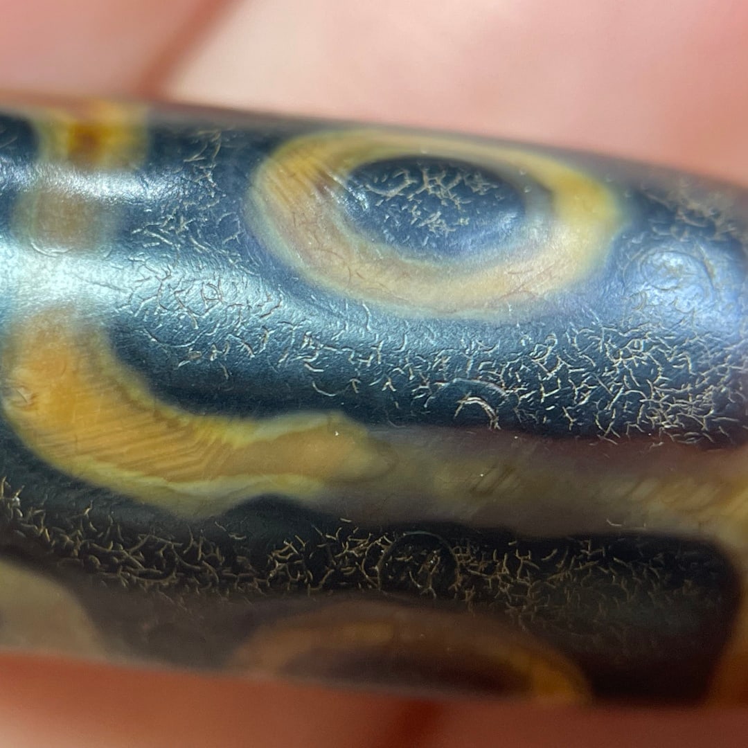 A Exquisite Six Eyes Dzi bead - 5