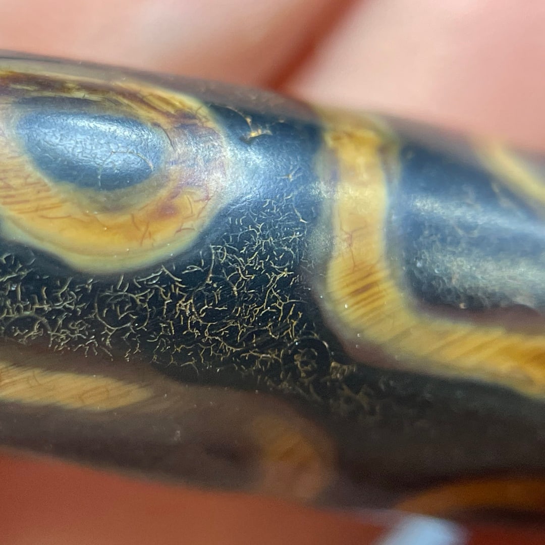 A Exquisite Six Eyes Dzi bead - 7