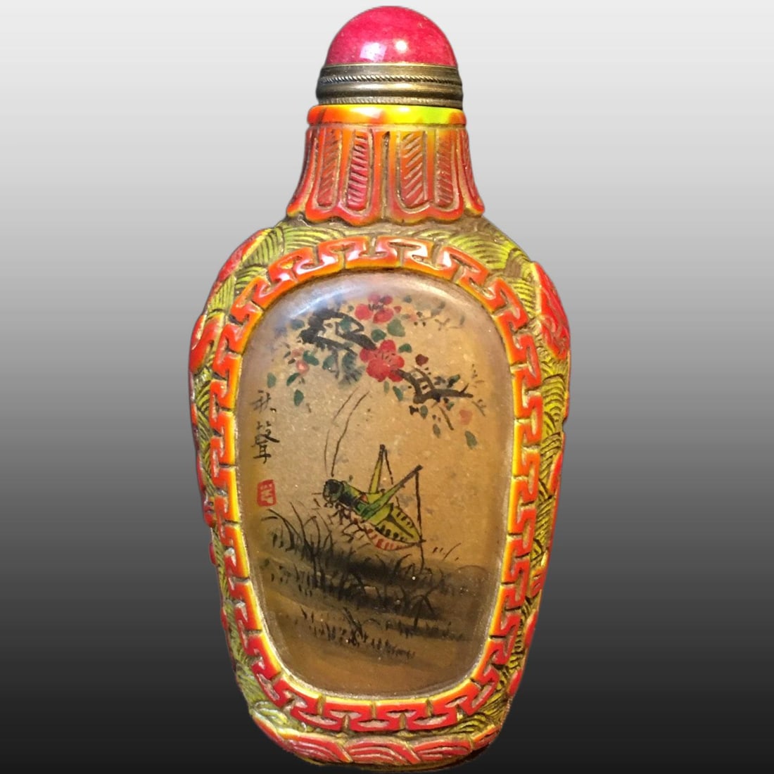 A Exquisite Colored glaze Grass and Insect Pattern Snuff Bottle: A Exquisite Colored glaze Grass and Insect Pattern Snuff Bottle,Qing Dynasty, China,Size:2inx1.2in ,Weight:95g