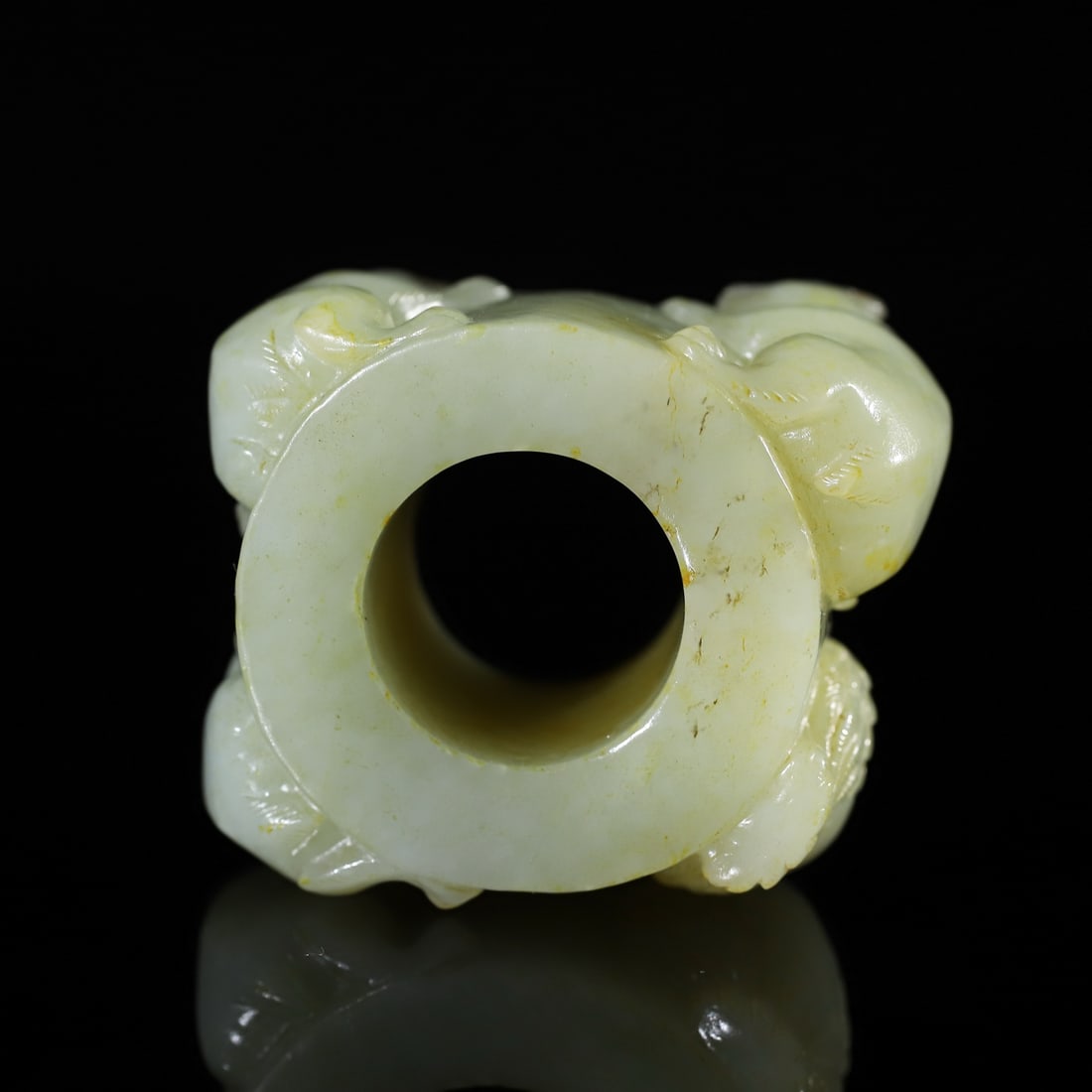 A Exquisite Hotan Jade Bear Thumb Ring - 9