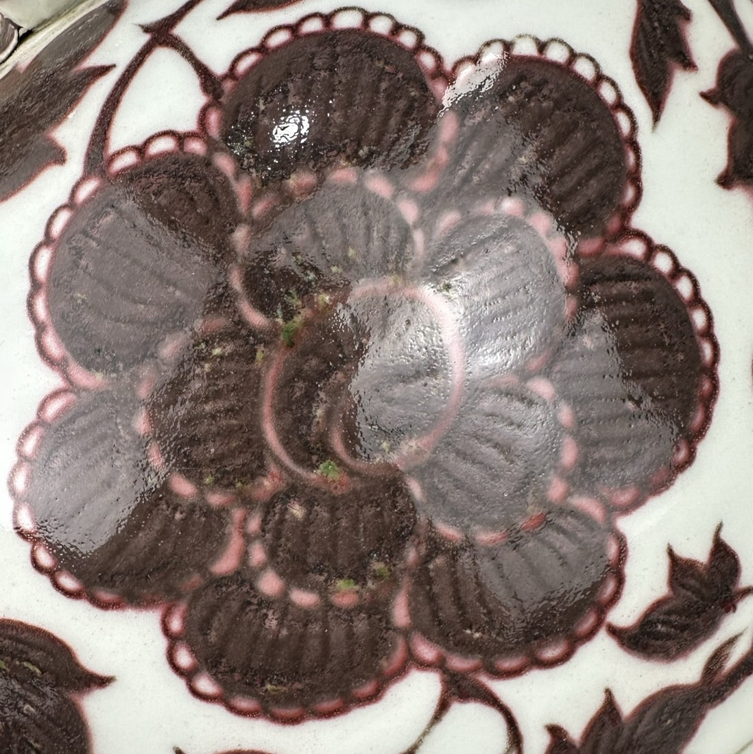 Underglaze-Red Lotus Pattern Double-Ears Jar - 11