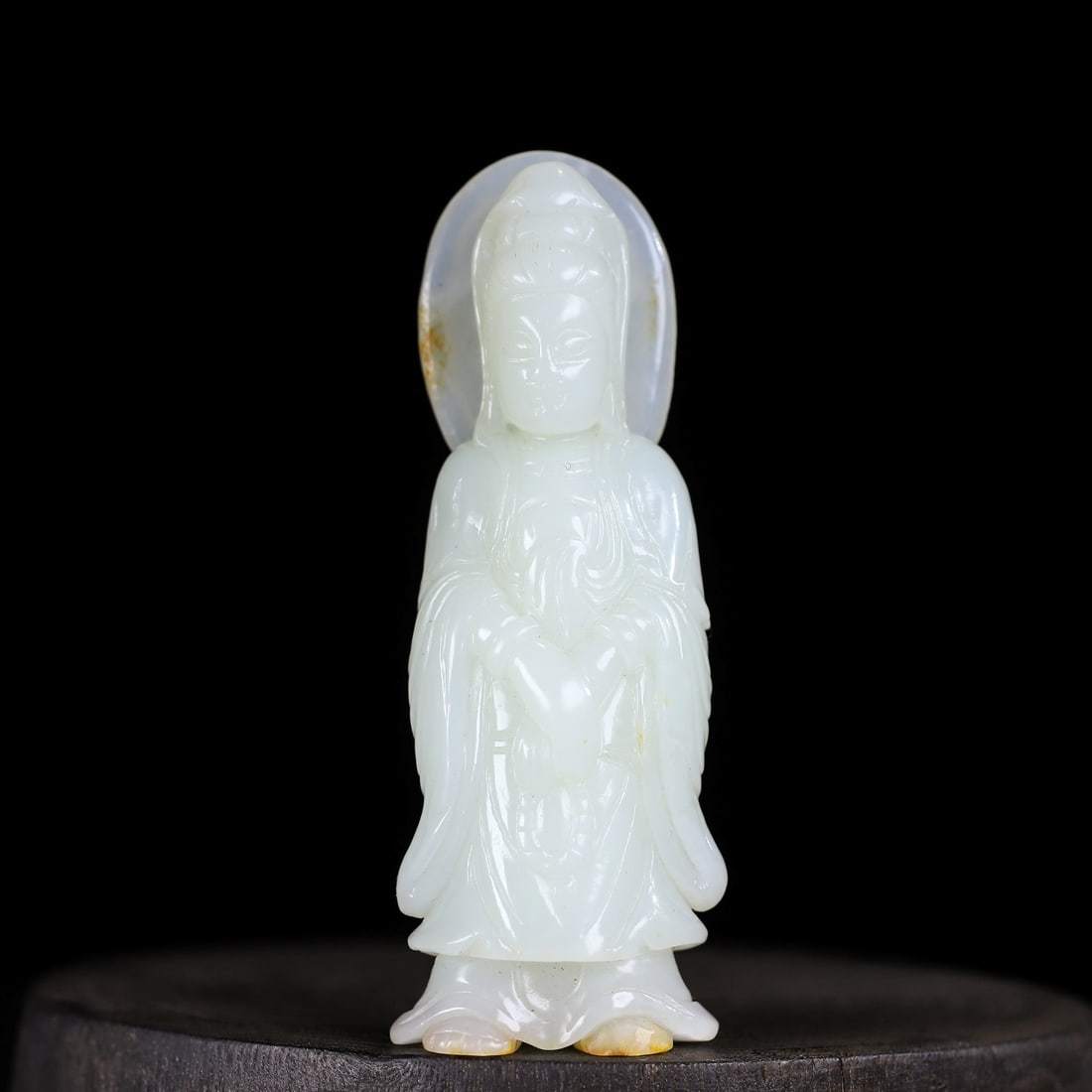 A Exquisite Hotan Jade Statue of Avalokitesvara Ornament (1 of 9)