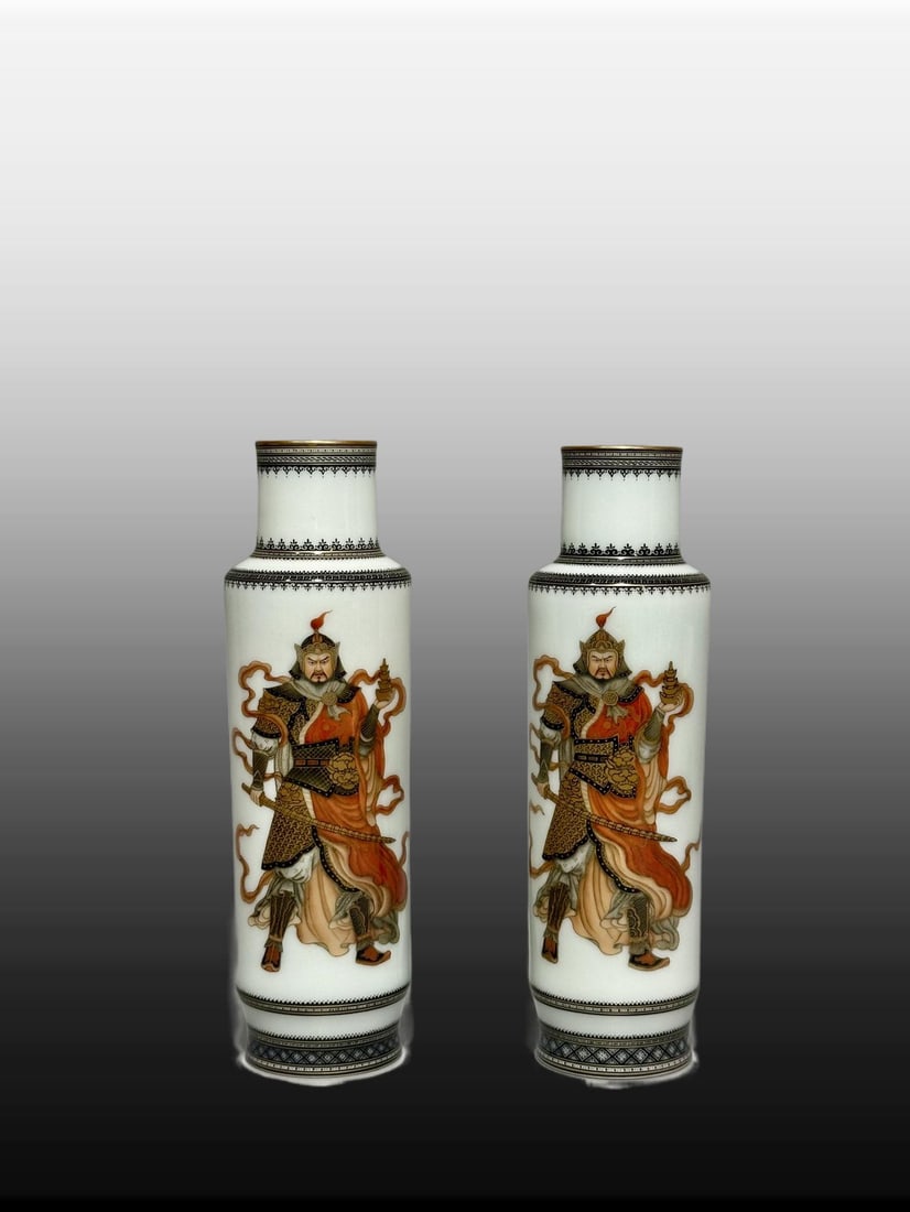 A pair of Exquisite Ink Color Painted Gold Figures Pattern Vase: A pair of Exquisite Ink Color Painted Gold Figures Pattern Vase,Qing Dynasty, China,Qianlong Four-character Mark,Size:1.8inx1.1inx1.5in