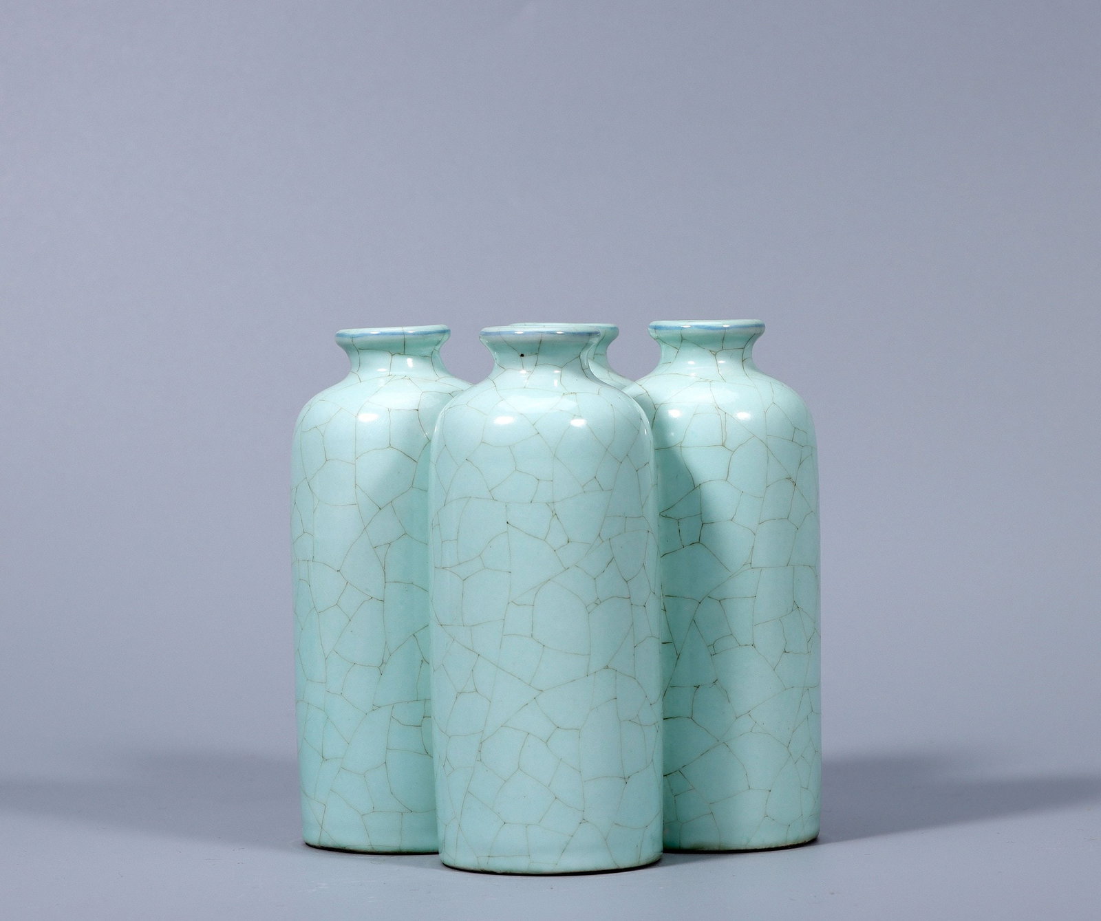 A Exquisite Turquoise-Glazed Vase - 2