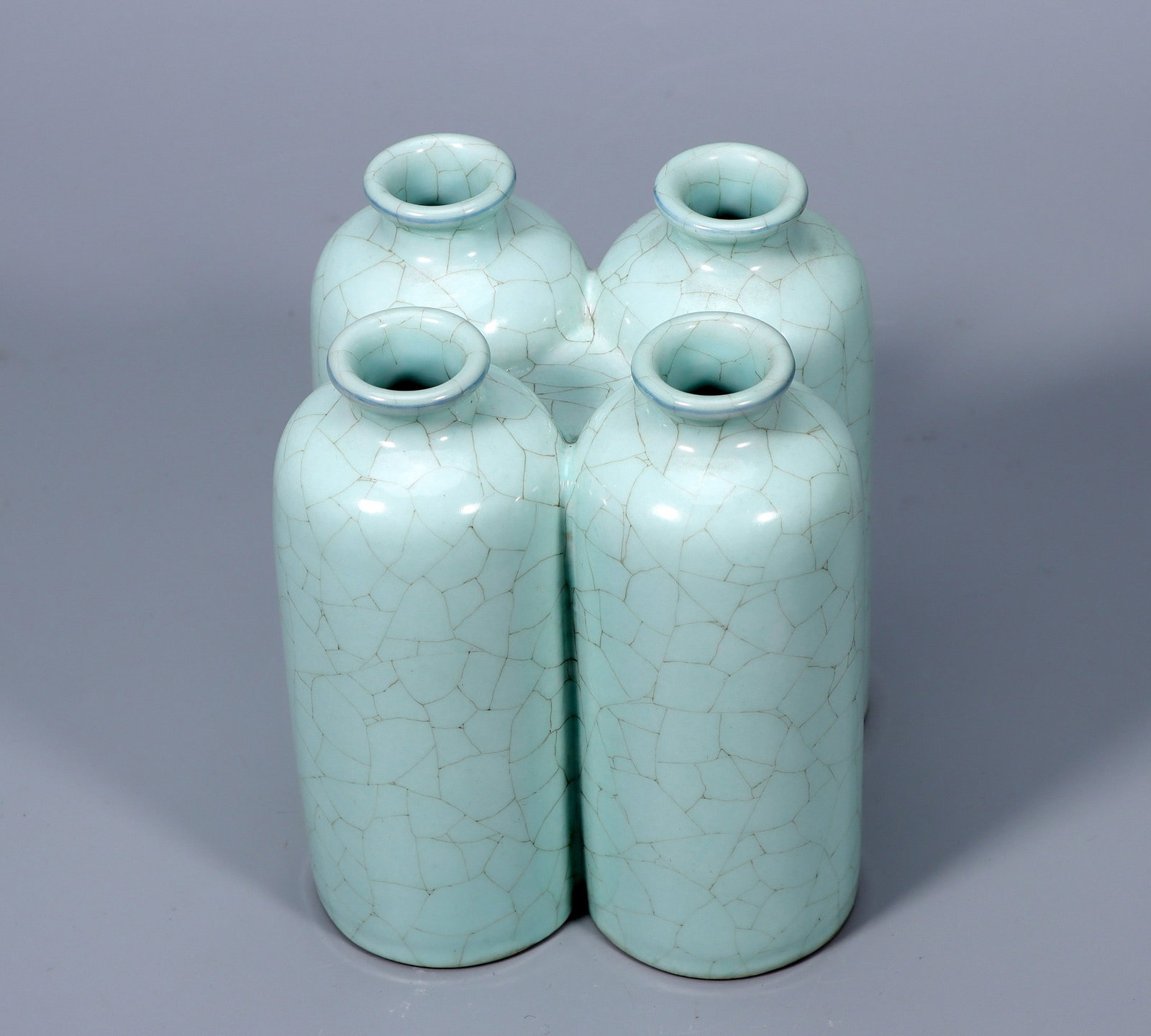 A Exquisite Turquoise-Glazed Vase - 4