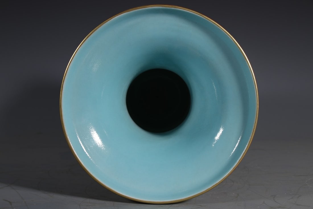 A Exquisite Enamel Lotus Pattern Flower and Bird Pattern Vase - 7