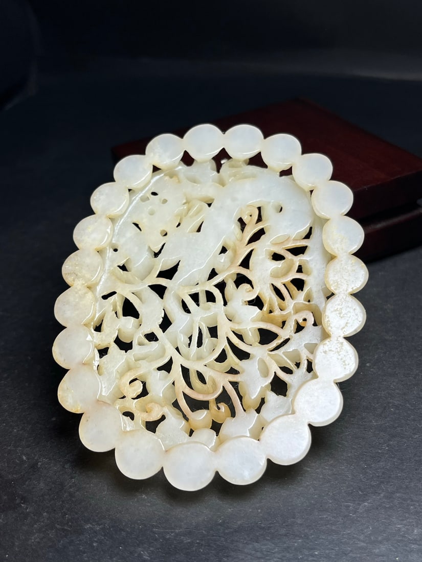 A Exquisite Hotan Jade Dragon Pattern Ornament - 6