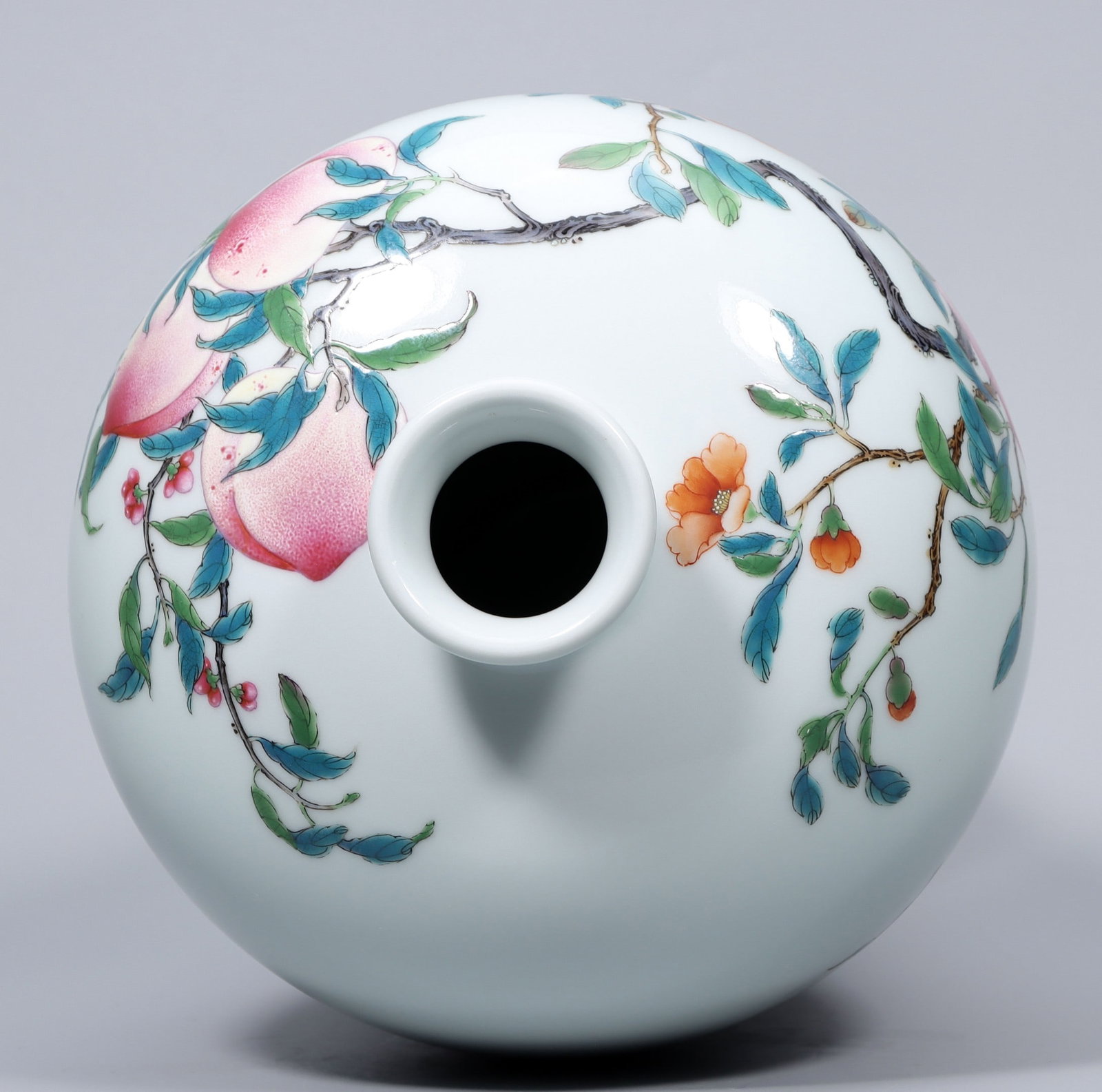 A Exquisite Enamel Three Fruit Pattern Vase - 2