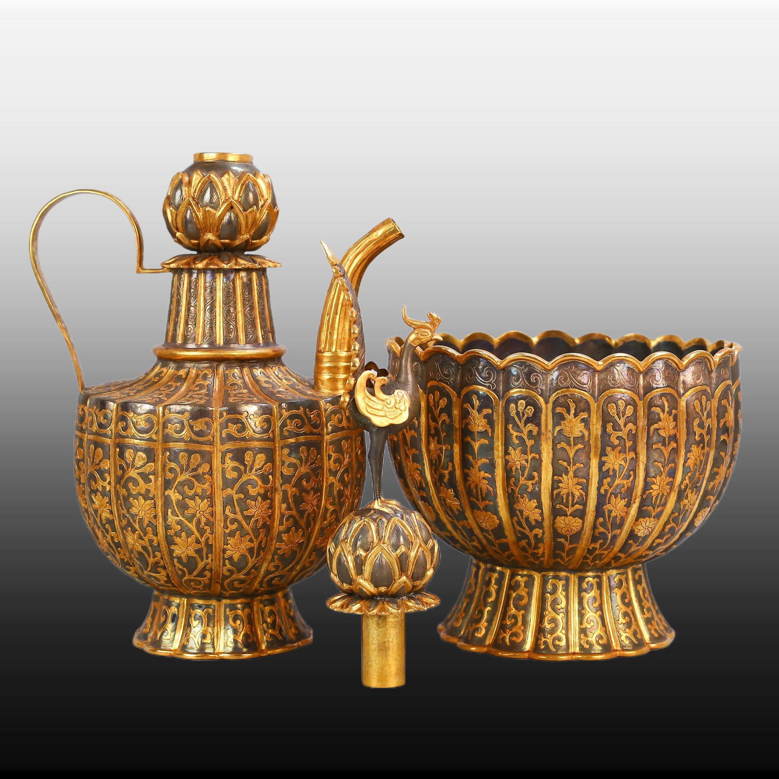 A Exquisite Gilt Bronze Lotus Pattern Phoenix Ewer - 2