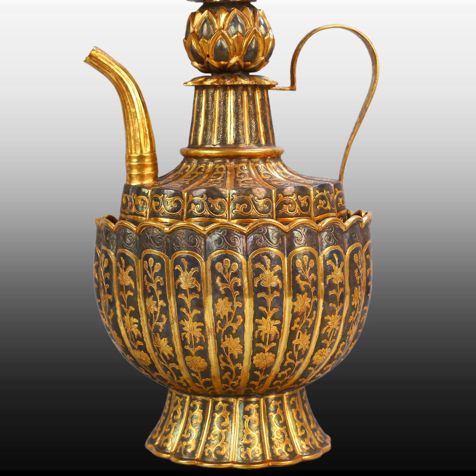 A Exquisite Gilt Bronze Lotus Pattern Phoenix Ewer - 5