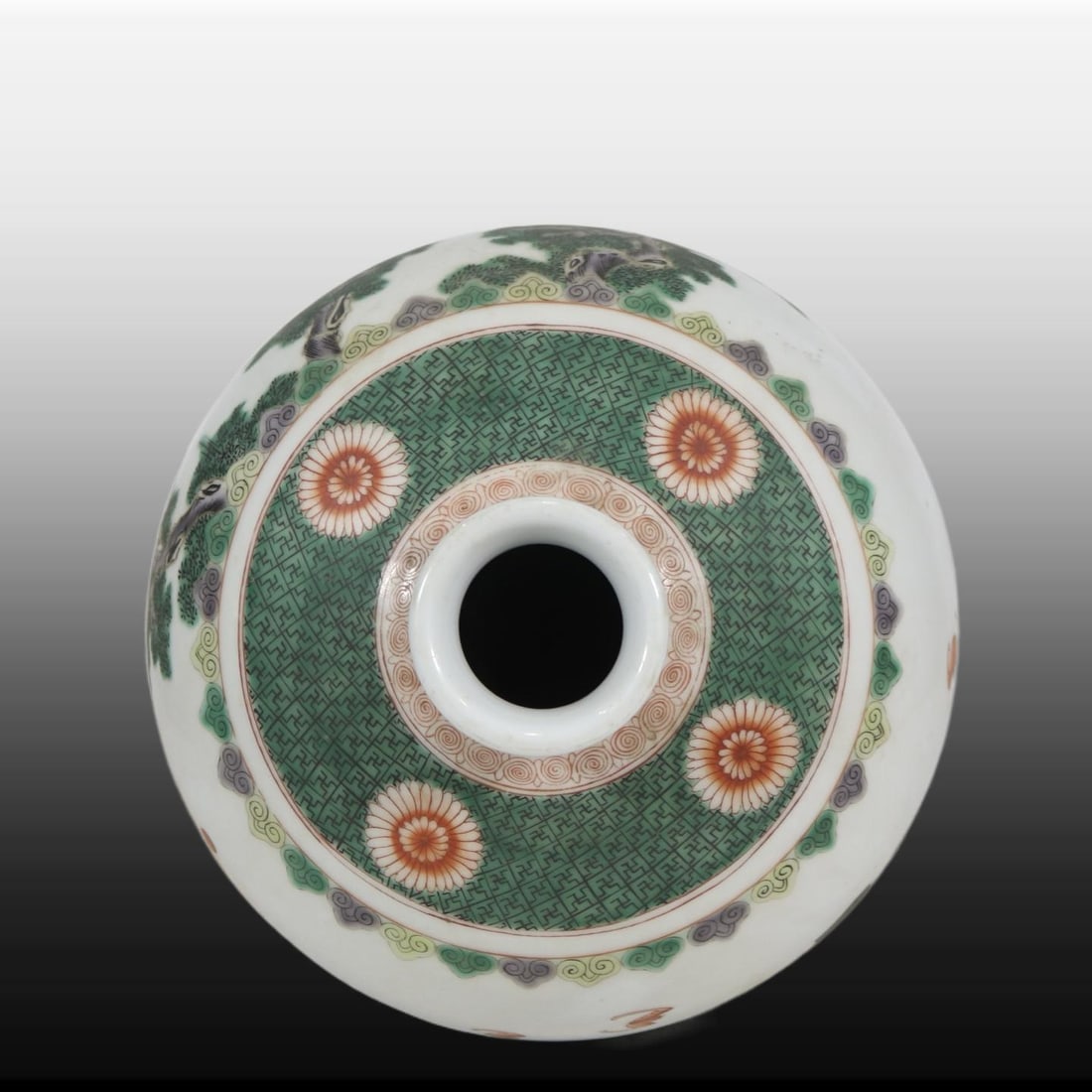A Exquisite Wucai Figures Pattern Vase - 8