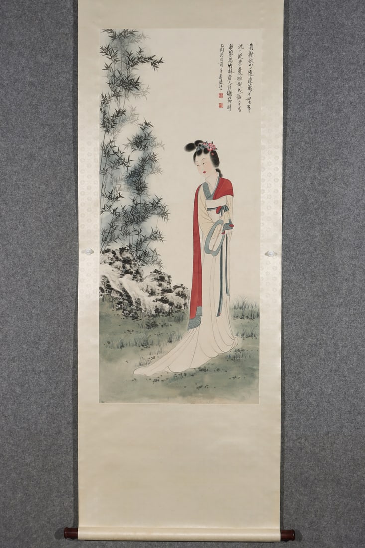 A Chinese Vertical Scroll Ink Painting of Figures on Paper: A Chinese Vertical Scroll Ink Painting of Figures on Paper,Modern Time of China,Xie Zhiliu,without frame size:46.9inx20.1in