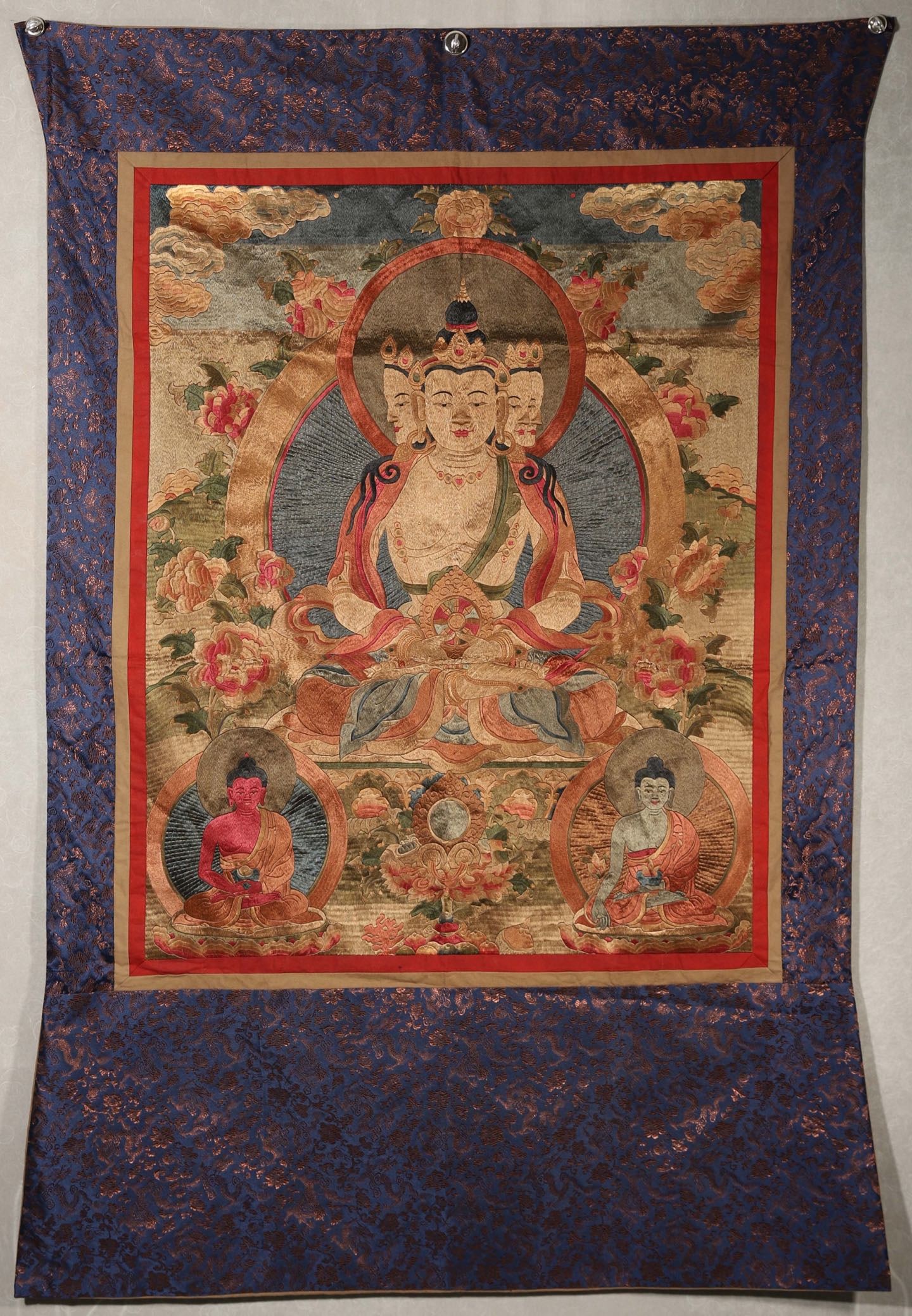 A Exquisite Thangka: A Exquisite Thangka,Qing Dynasty, China,Size:63inx43.3in(Overall),39.4inx0.3in(Inner Core) 唐卡,中国清代