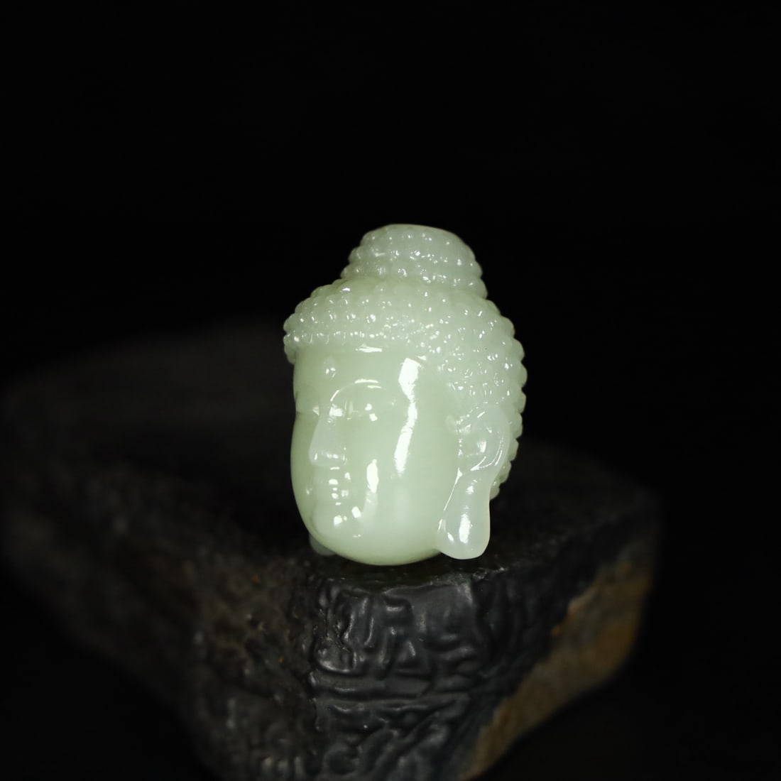 A Exquisite Hotan Jade Buddha Head - 2