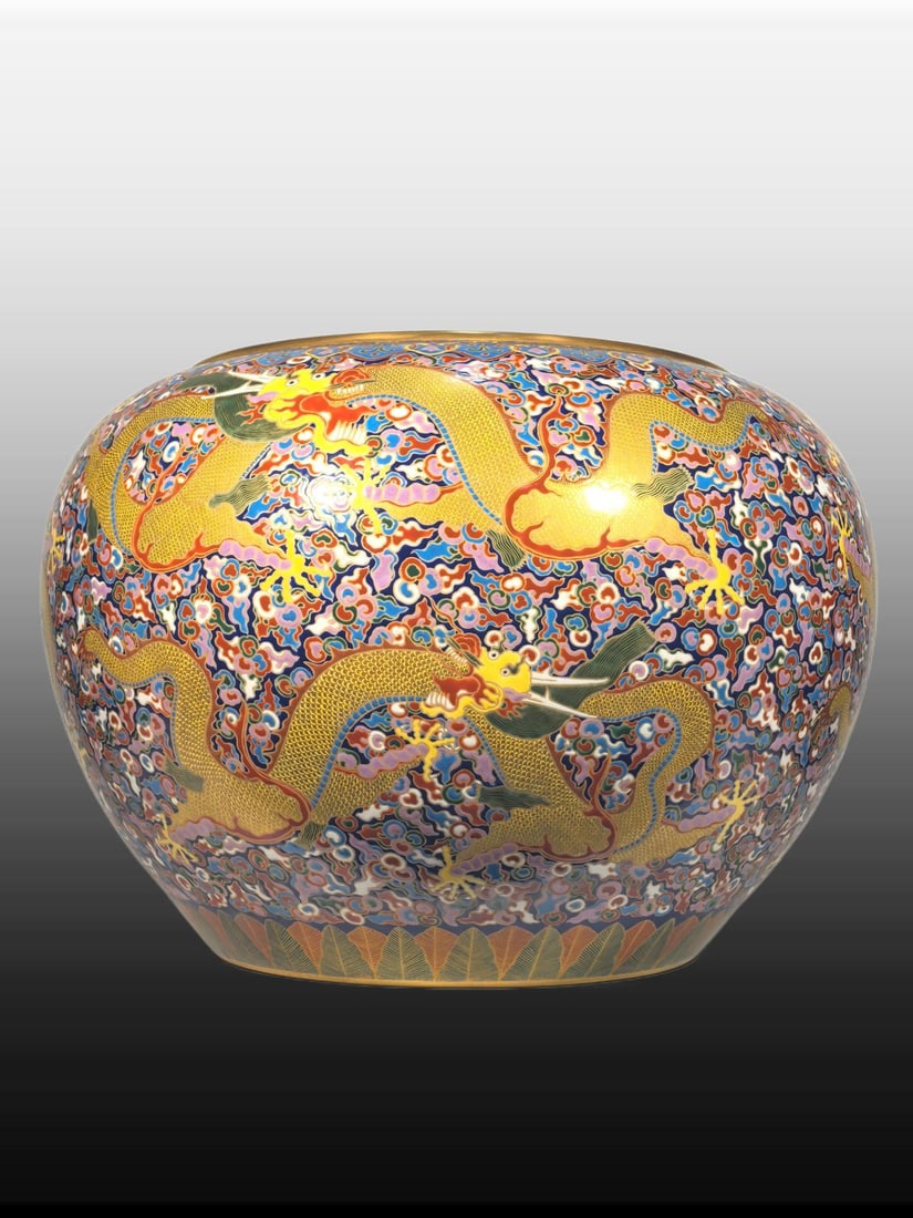 A Exquisite Enamel Painted Gold Dragon Pattern Vat - 2