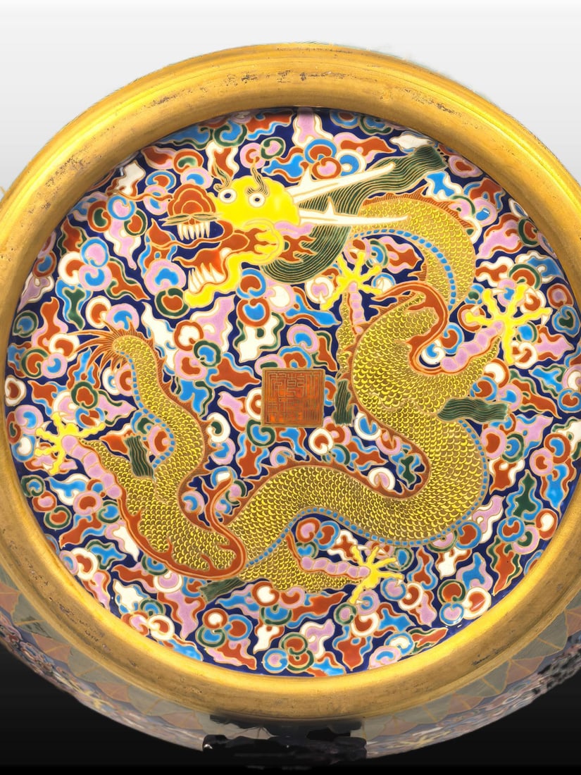 A Exquisite Enamel Painted Gold Dragon Pattern Vat - 8