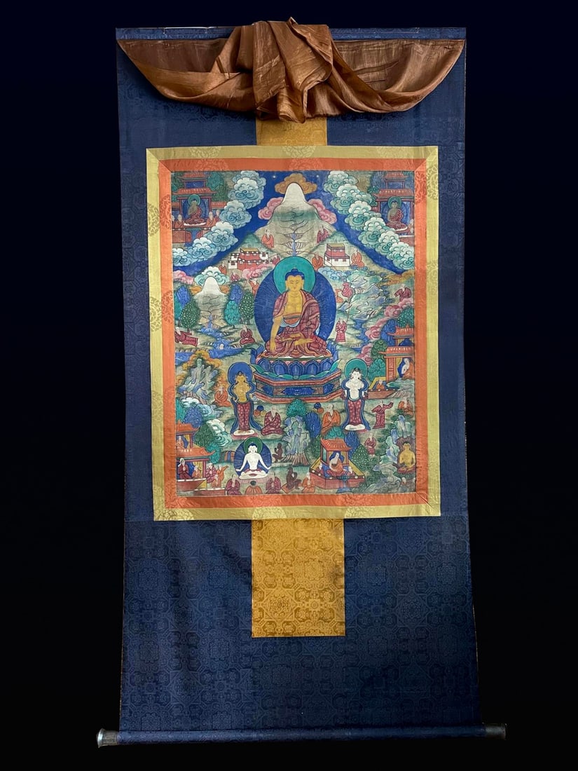 A Exquisite Buddha Statue Thangka: A Exquisite Buddha Statue Thangka,Qing Dynasty, China,Size:70inx35.9in 佛像唐卡,中国清代