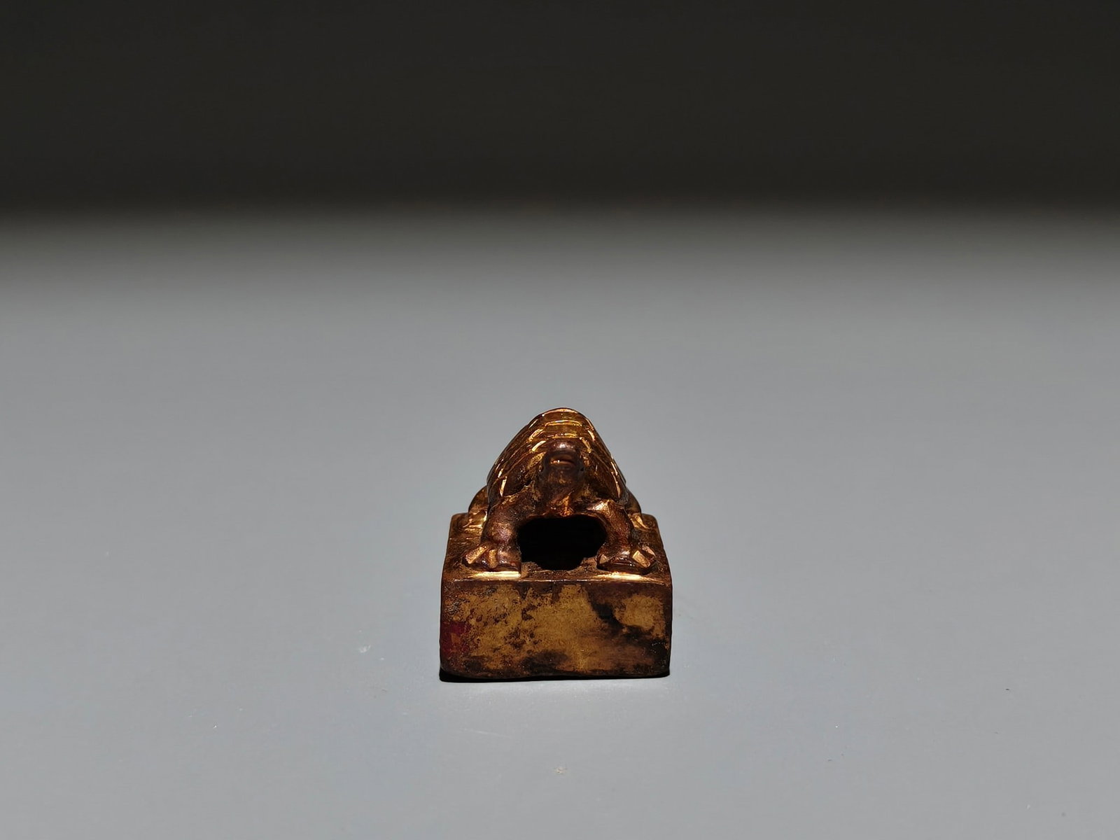 A Exquisite Gilt Bronze Turtle Seal - 3