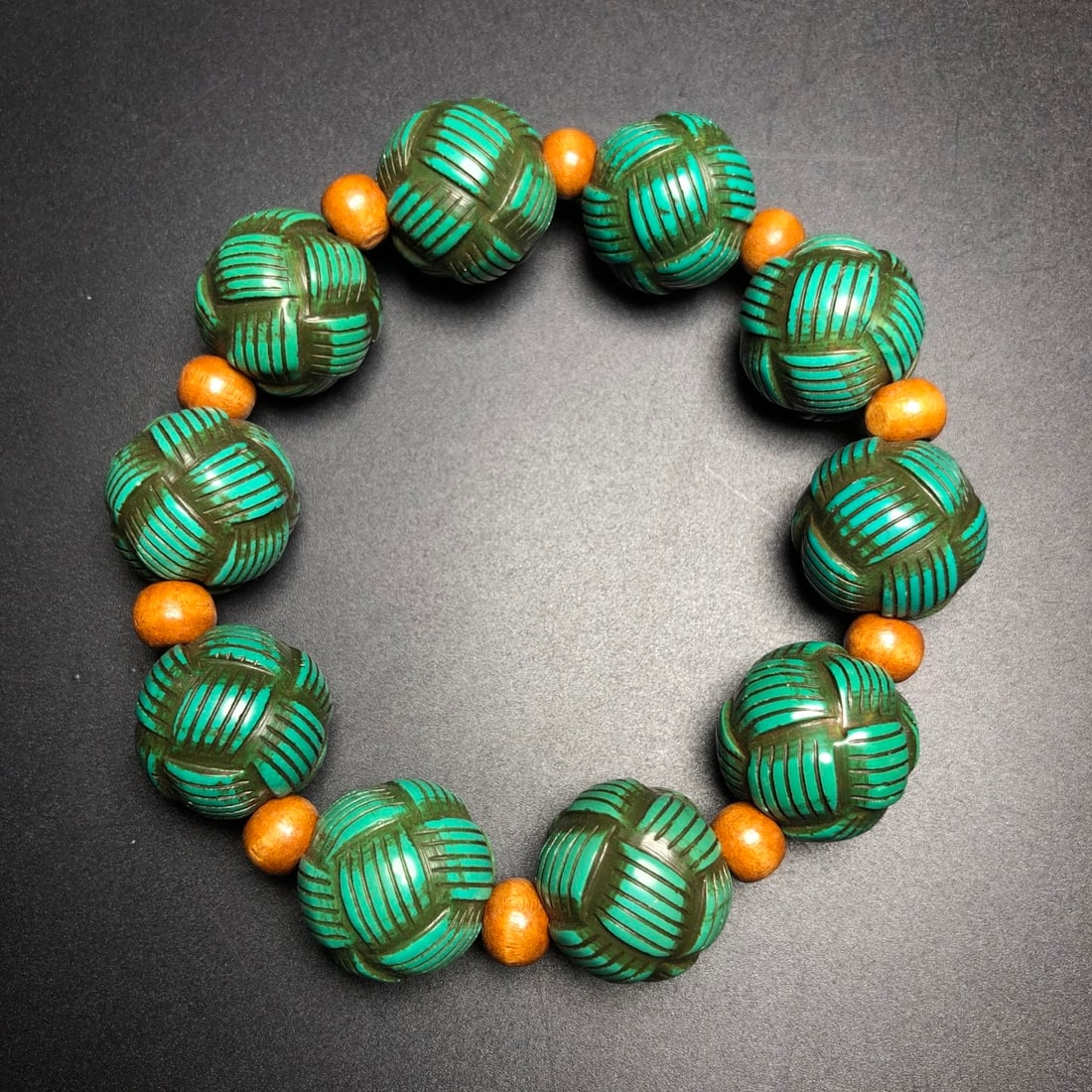 A Exquisite Turquoise Flower Bracelets: A Exquisite Turquoise Flower Bracelets,Qing Dynasty, China,Size:0.8in,Weight:106.6g 松石花手串,中国清代