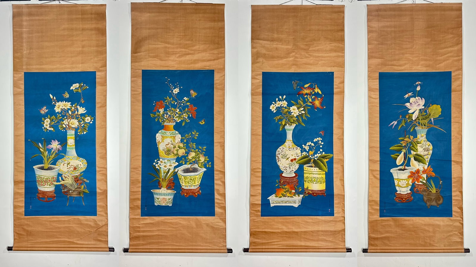A Set of Chinese Vertical Scroll Ink Paintings of Flowers on Paper: A Set of Chinese Vertical Scroll Ink Paintings of Flowers on Paper,Qing Time of China,Lang shi ning,withoutframesize:51.2inx25.6in 一套中国水墨纸本Ŏ