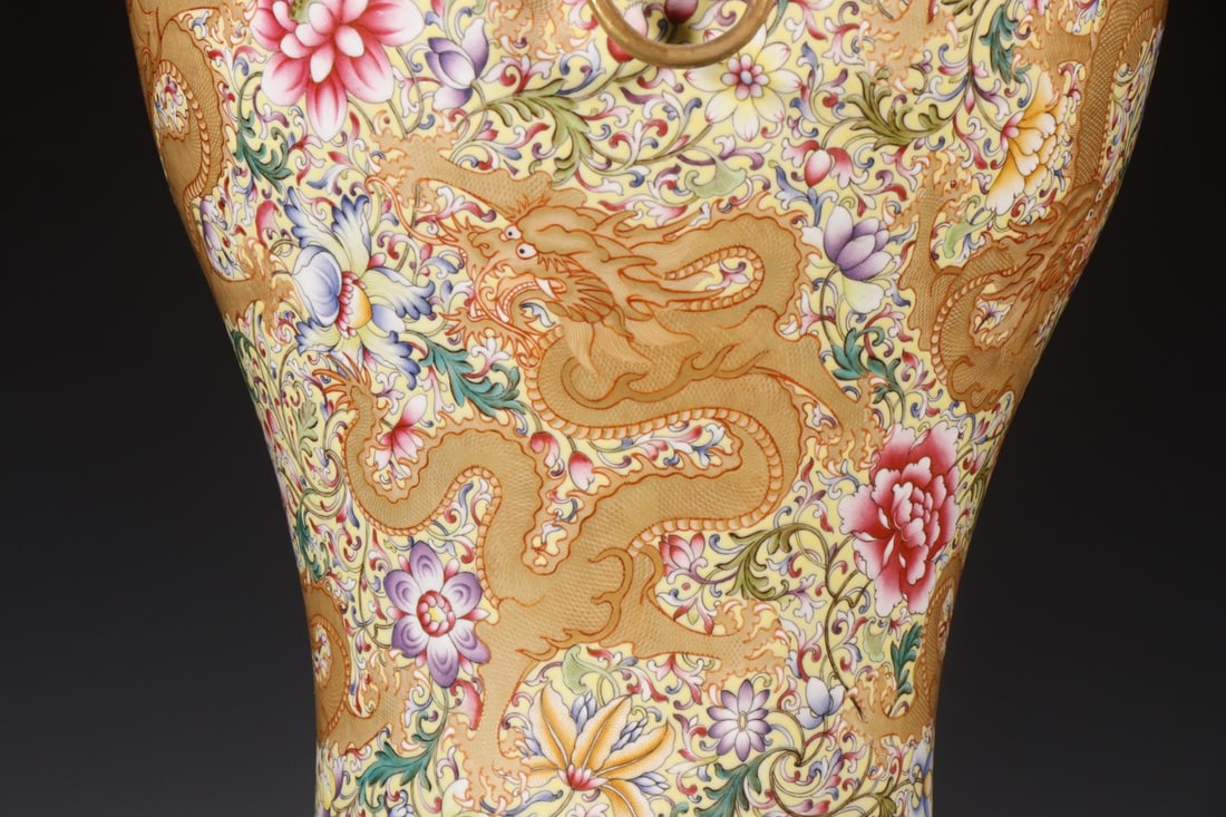 A Exquisite Enamel Dragon Pattern Jar - 5