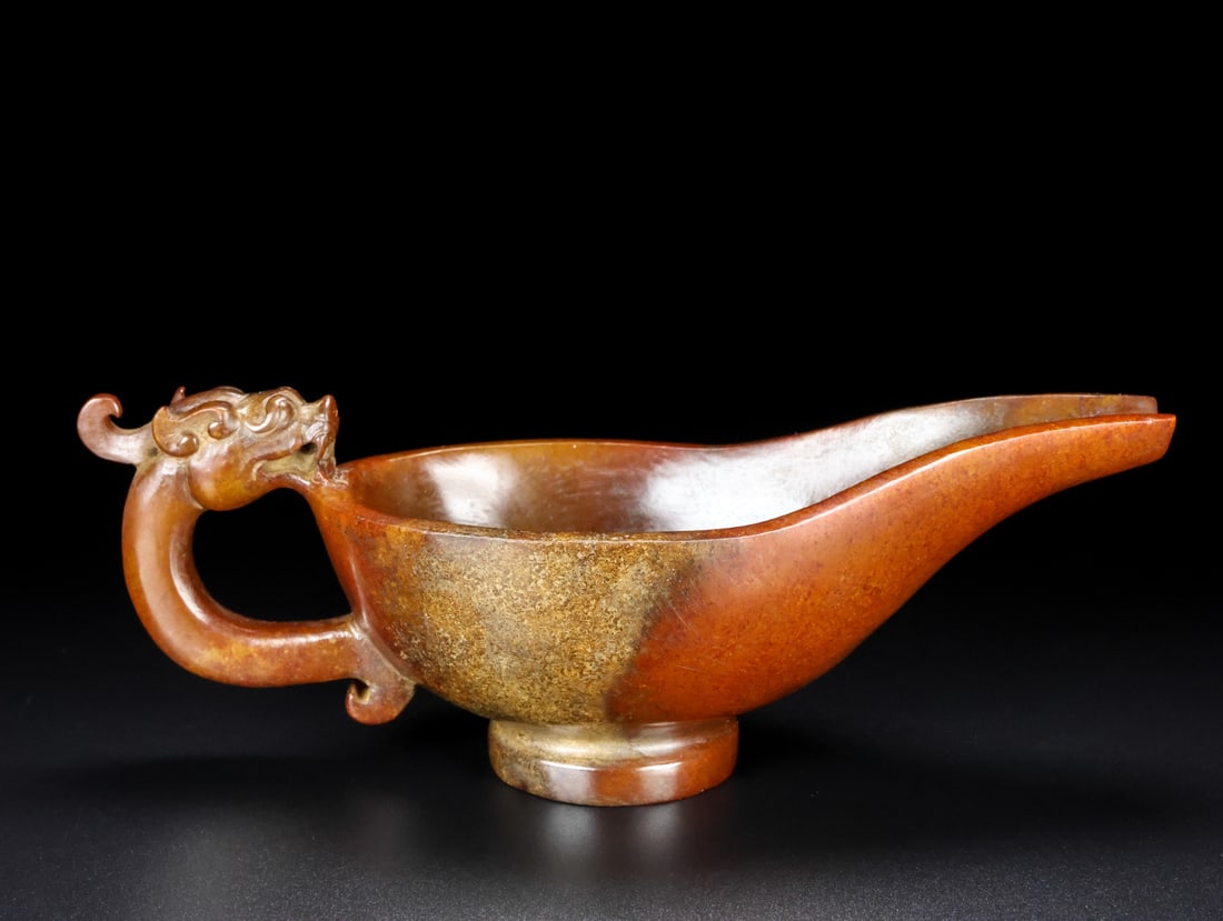 A Exquisite Hotan Jade Dragon-Ears Cup: A Exquisite Hotan Jade Dragon-Ears Cup,Han Dynasty, China,Size:7.1inx2.8inx2.8in,Weight:300g 和田玉龙耳杯,中国汉代
