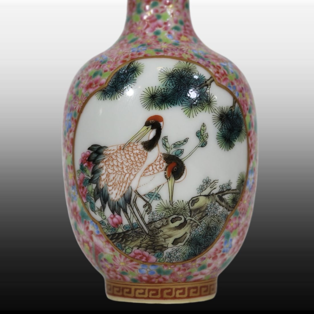 A Exquisite Enamel Flower and Bird Pattern Vase - 4