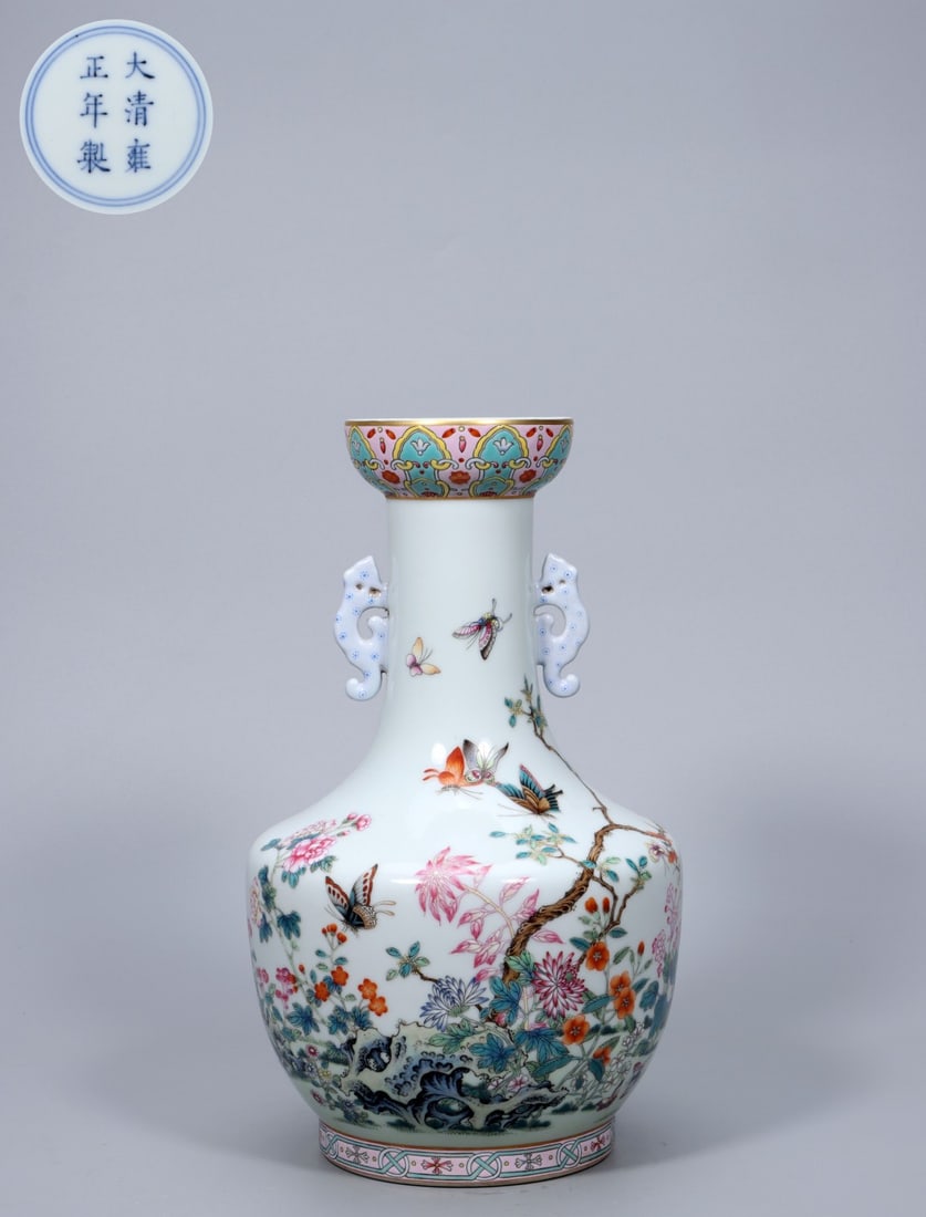 A Exquisite Enamel Flower Pattern Ruyi-Ears Vase: A Exquisite Enamel Flower Pattern Ruyi-Ears Vase,Qing Dynasty, China,Yongzheng Six-character Mark,Size:11.4inx6.7inx3.5inx4.6in,Weight:1753g 珐琅彩花卉纹如